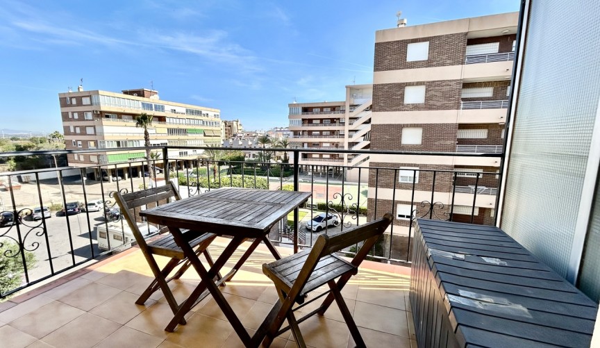 Återförsäljning - Apartment -
Torrevieja - Costa Blanca