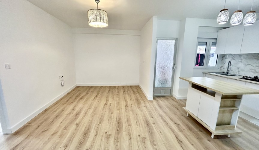 Återförsäljning - Apartment -
Torrevieja - Costa Blanca