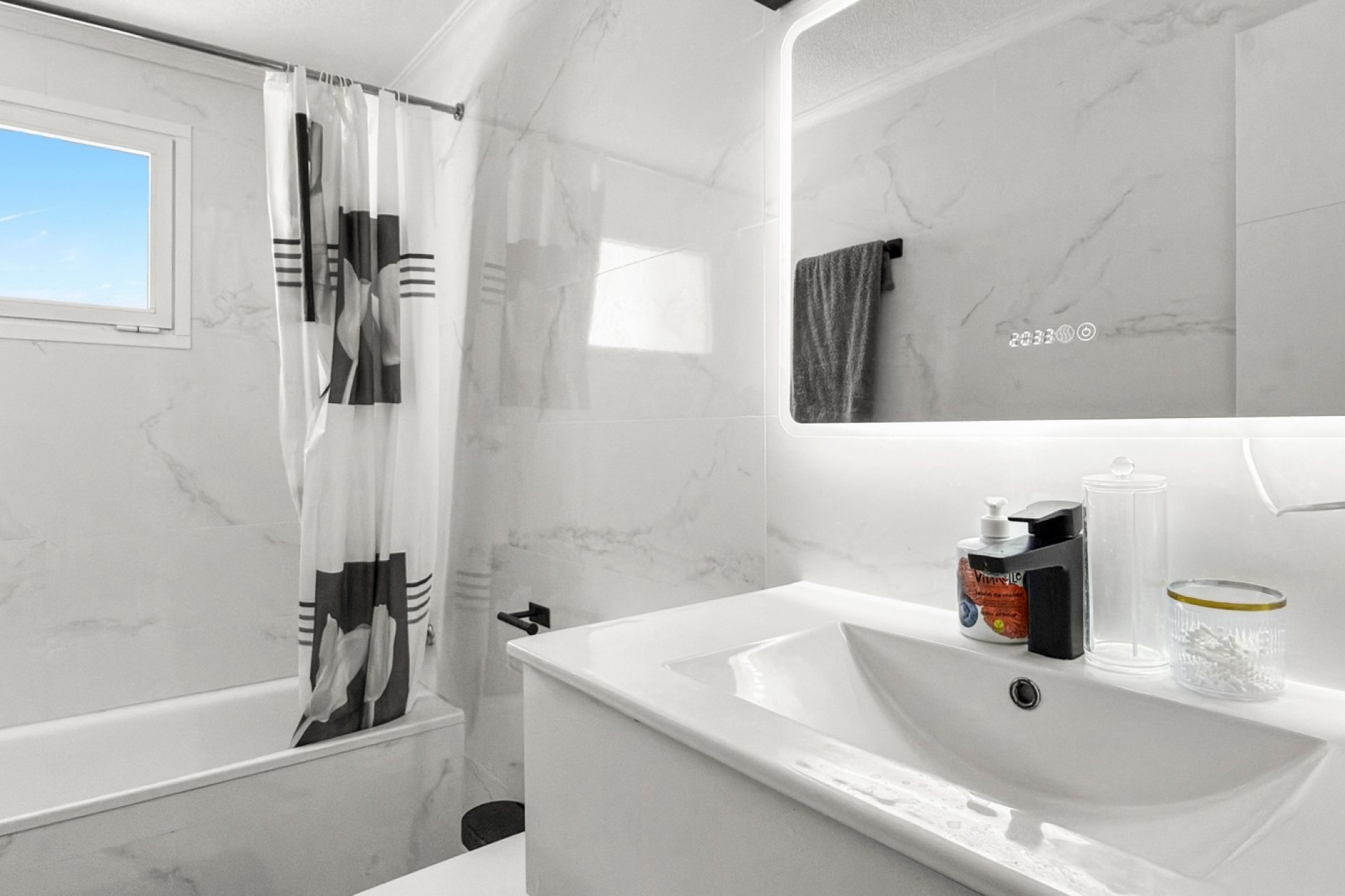 Återförsäljning - Apartment -
Torrevieja - Costa Blanca