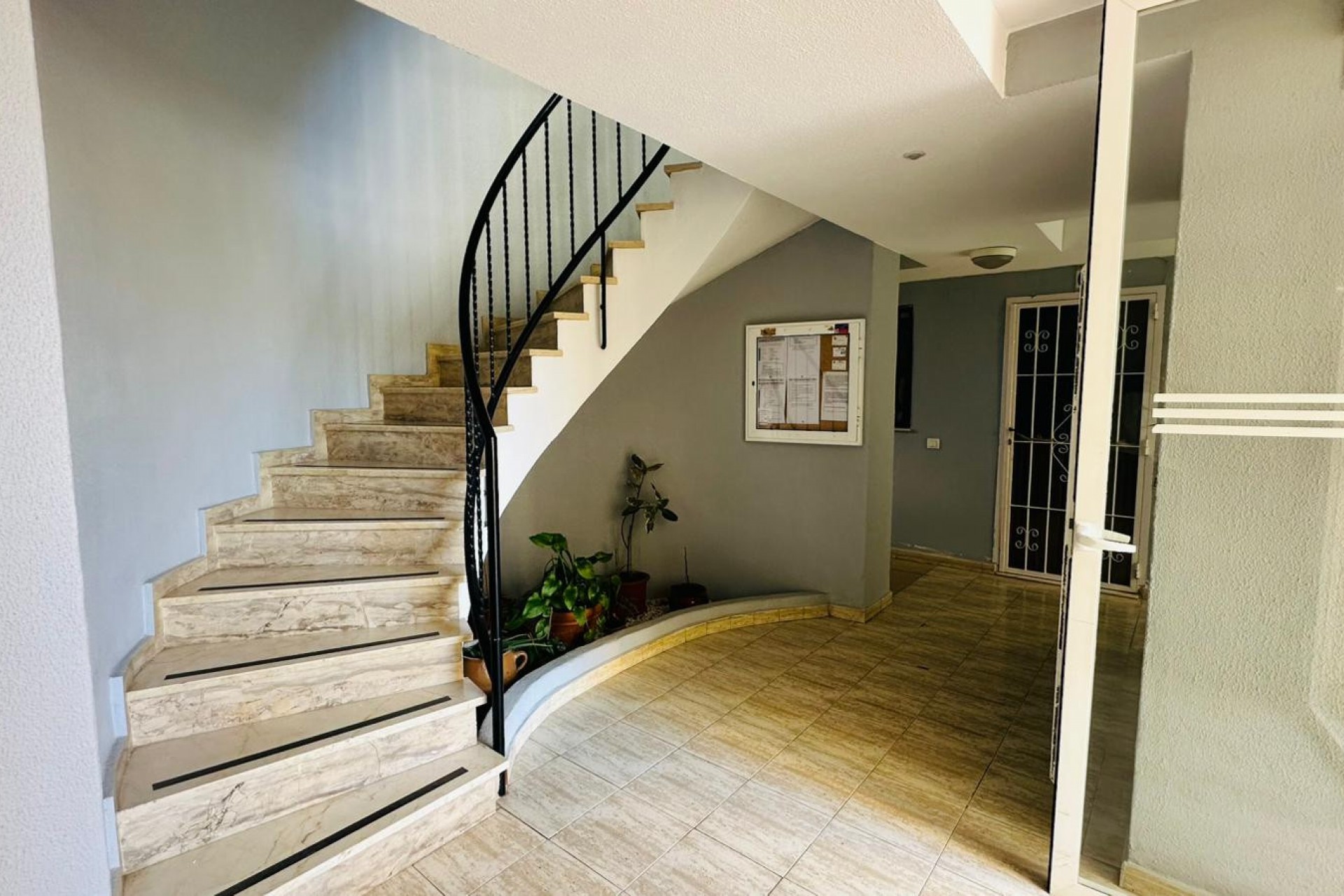 Återförsäljning - Apartment -
Torrevieja - Costa Blanca