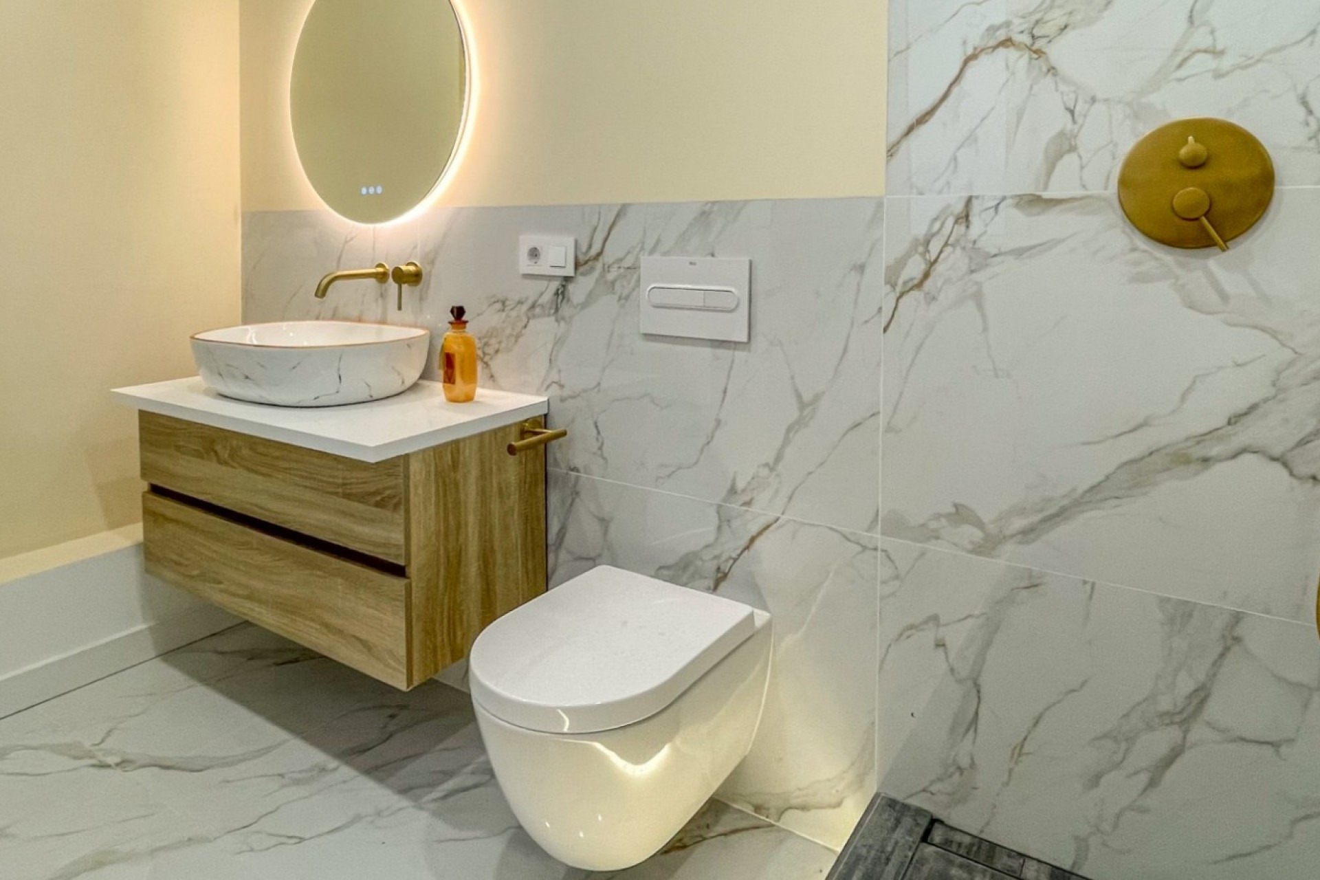 Återförsäljning - Apartment -
Torrevieja - Costa Blanca