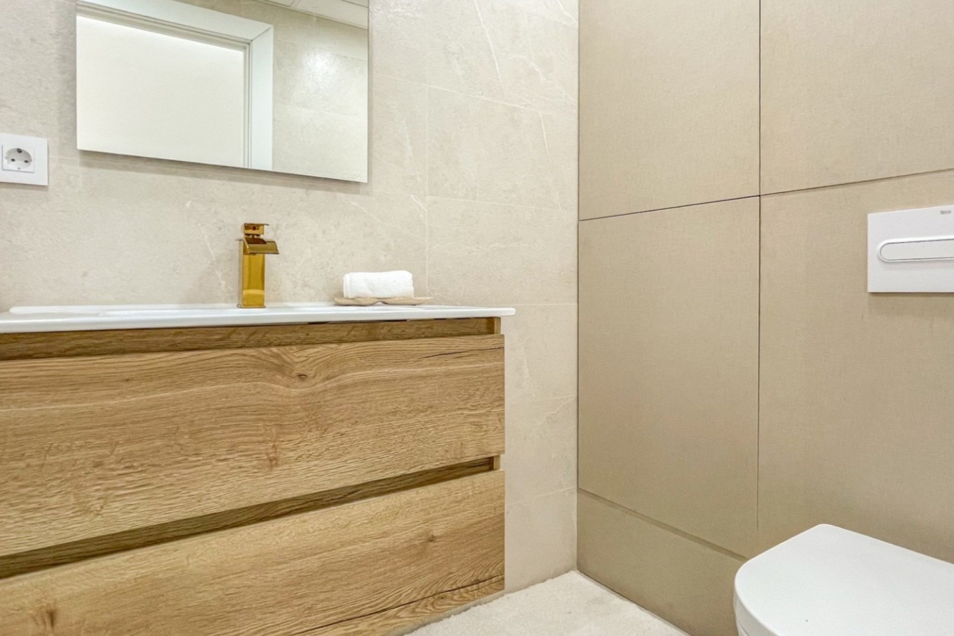 Återförsäljning - Apartment -
Torrevieja - Costa Blanca