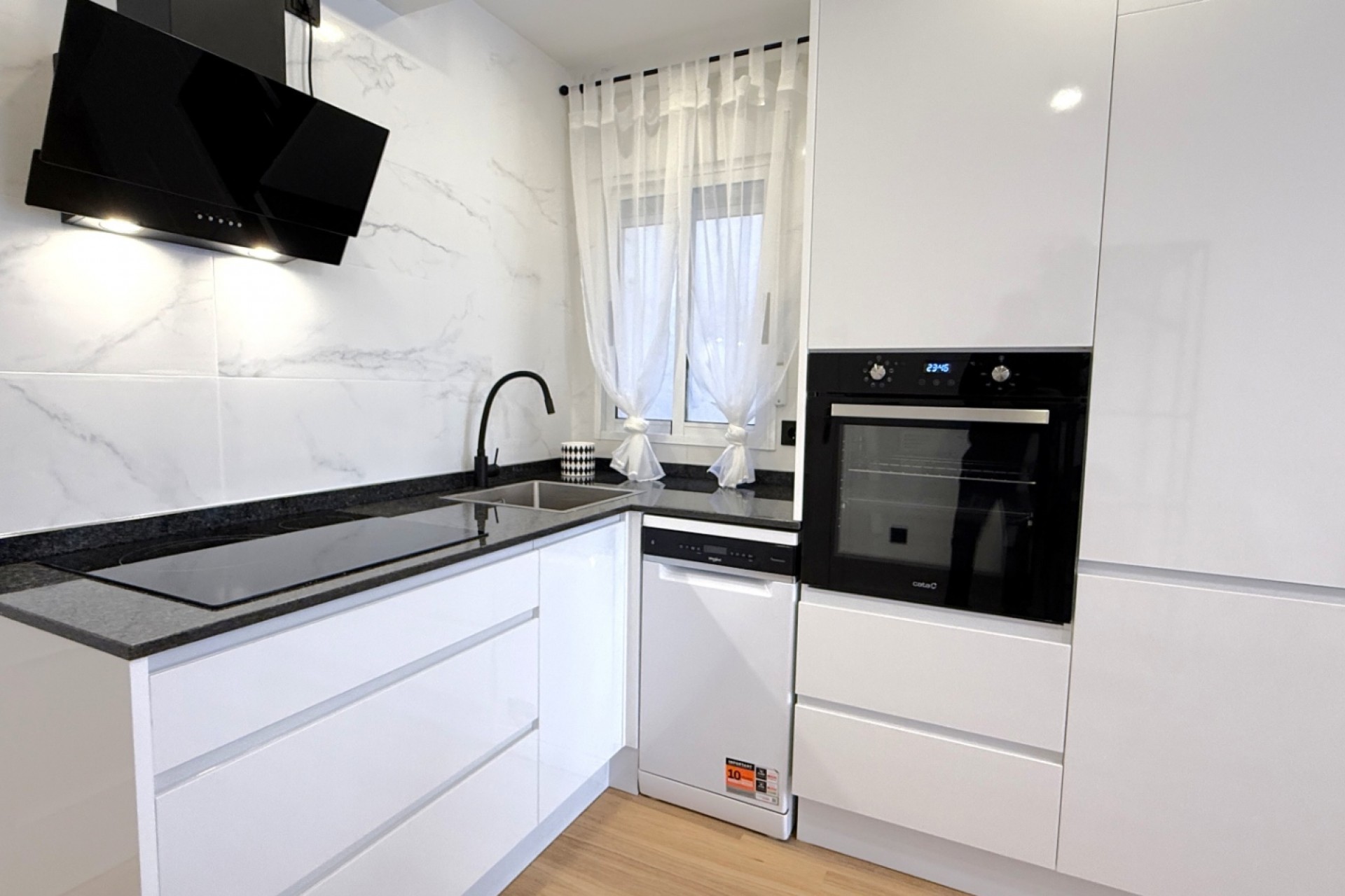 Återförsäljning - Apartment -
Torrevieja - Costa Blanca