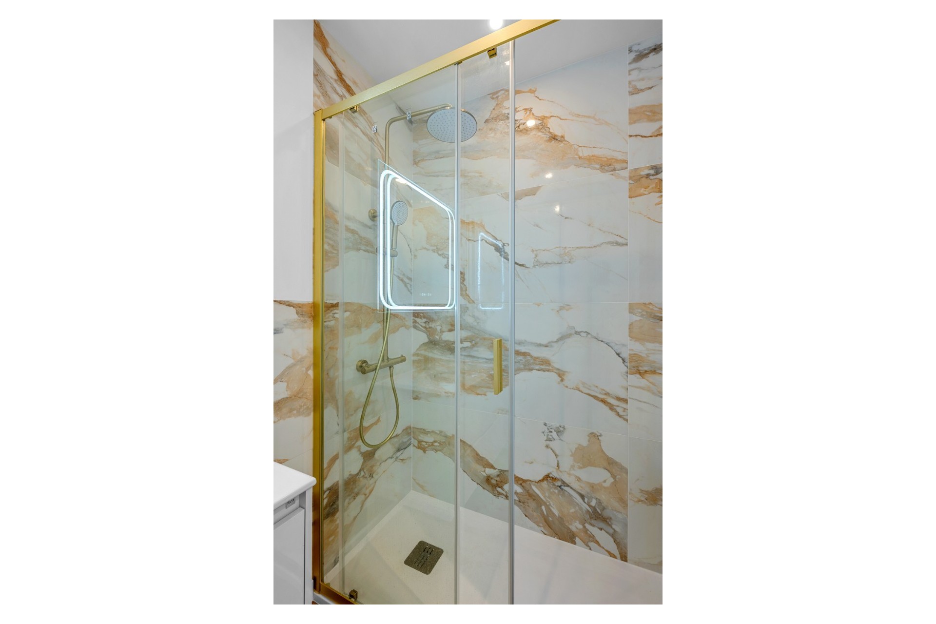 Återförsäljning - Apartment -
Torrevieja - Costa Blanca