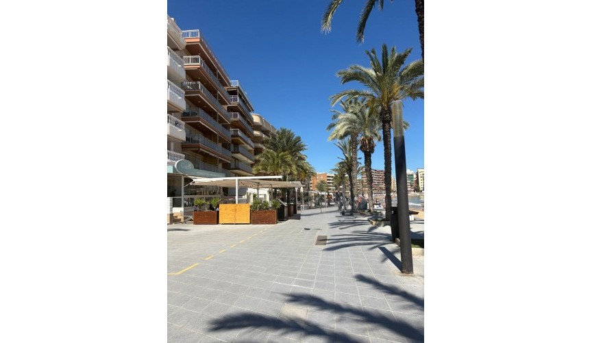 Återförsäljning - Apartment -
Torrevieja - Costa Blanca