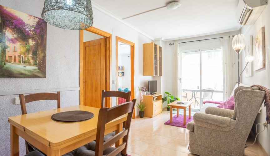Återförsäljning - Apartment -
Torrevieja - Costa Blanca