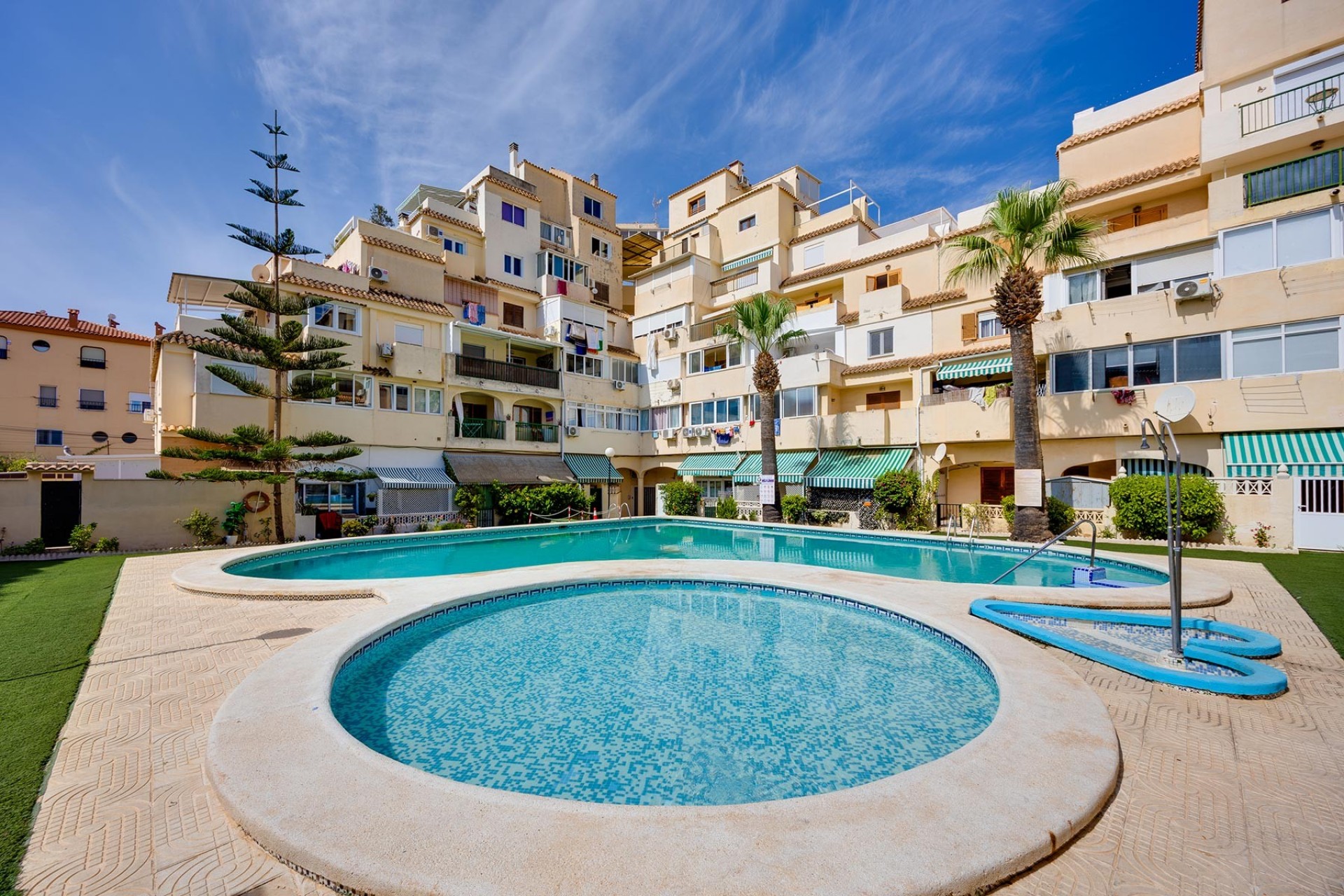Återförsäljning - Apartment -
Torrevieja - Costa Blanca