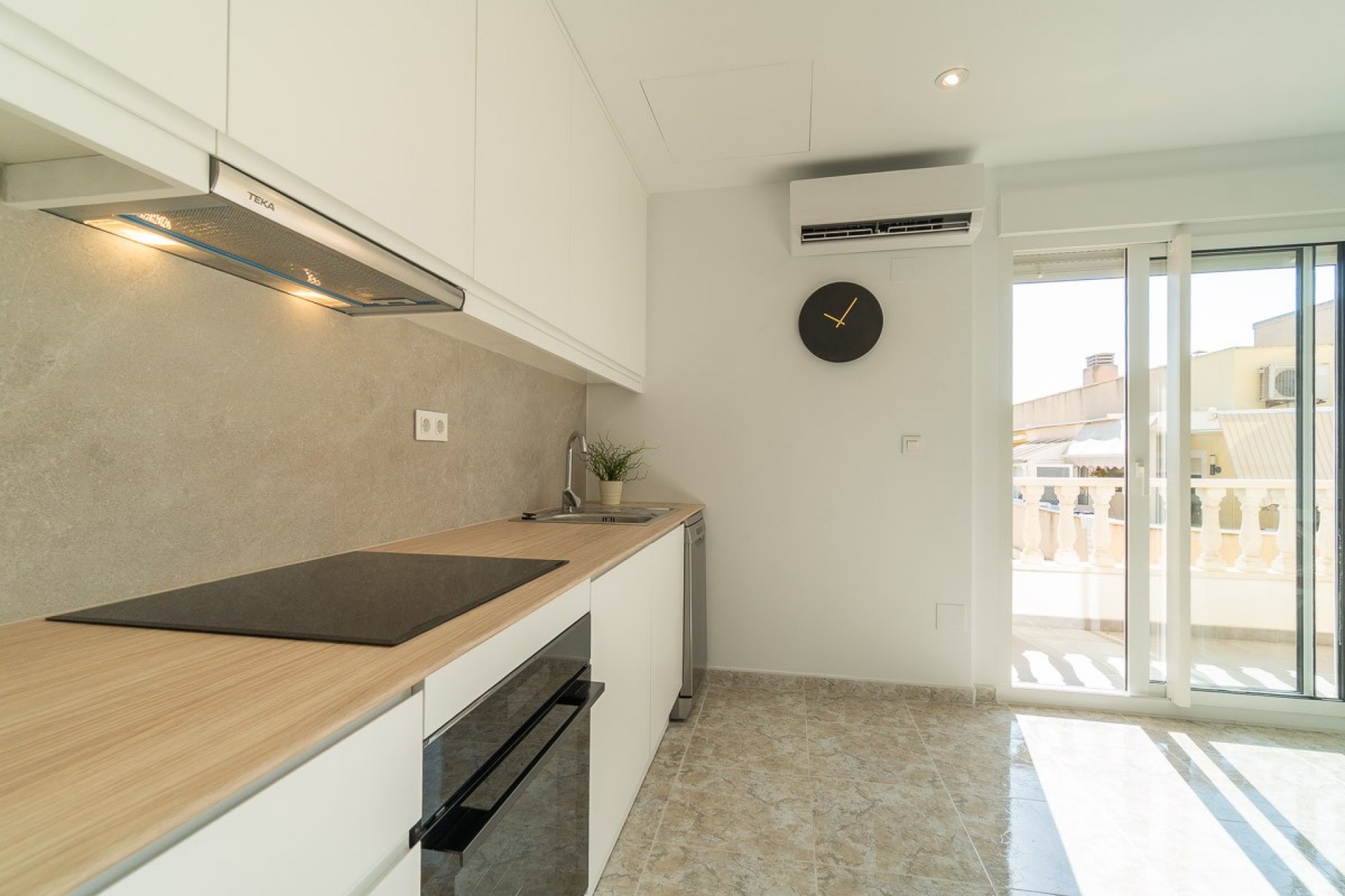 Återförsäljning - Apartment -
Torrevieja - Costa Blanca