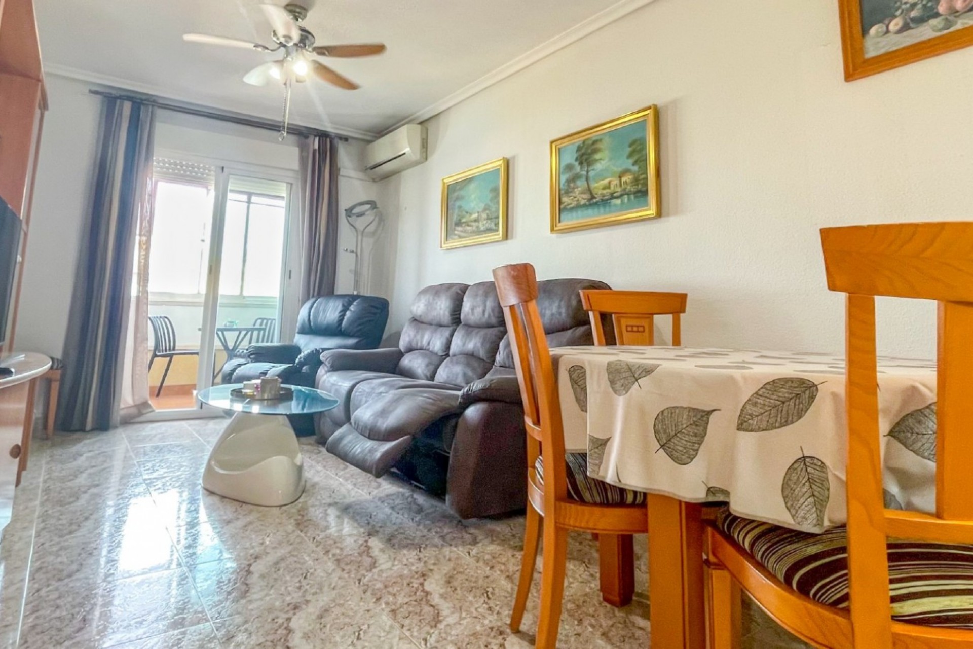 Återförsäljning - Apartment -
Torrevieja - Costa Blanca