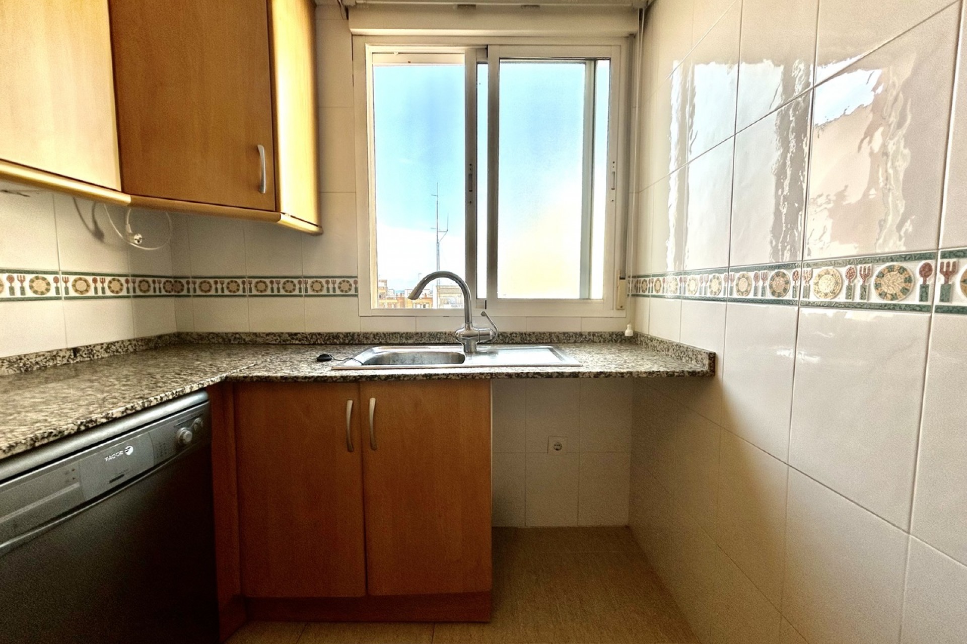 Återförsäljning - Apartment -
Torrevieja - Costa Blanca
