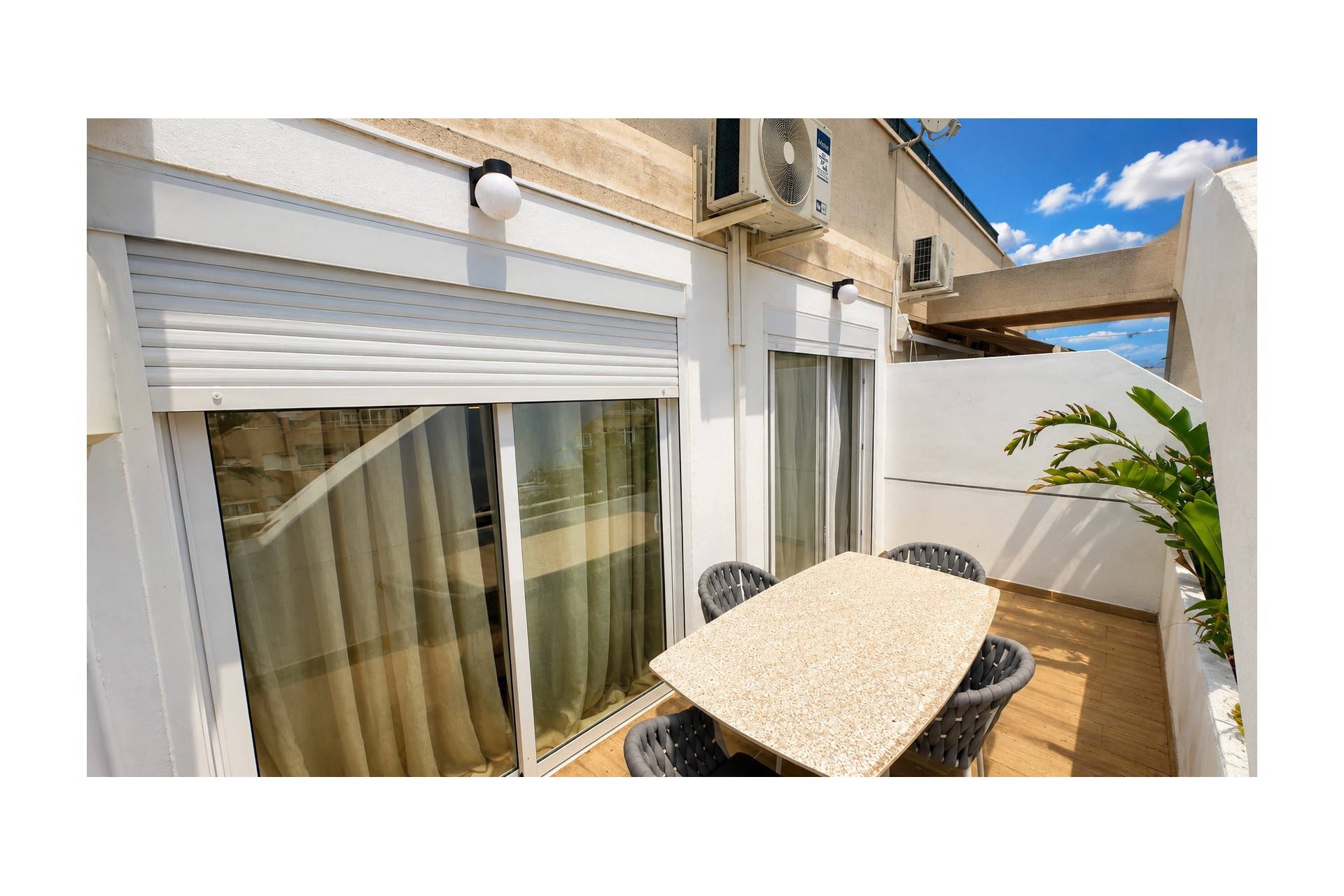 Återförsäljning - Apartment -
Torrevieja - Costa Blanca