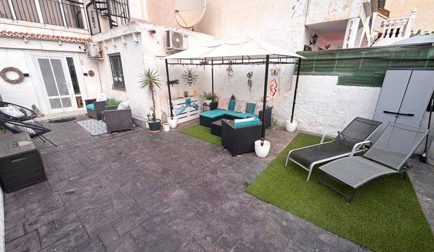 Återförsäljning - Apartment -
Torrevieja - Costa Blanca