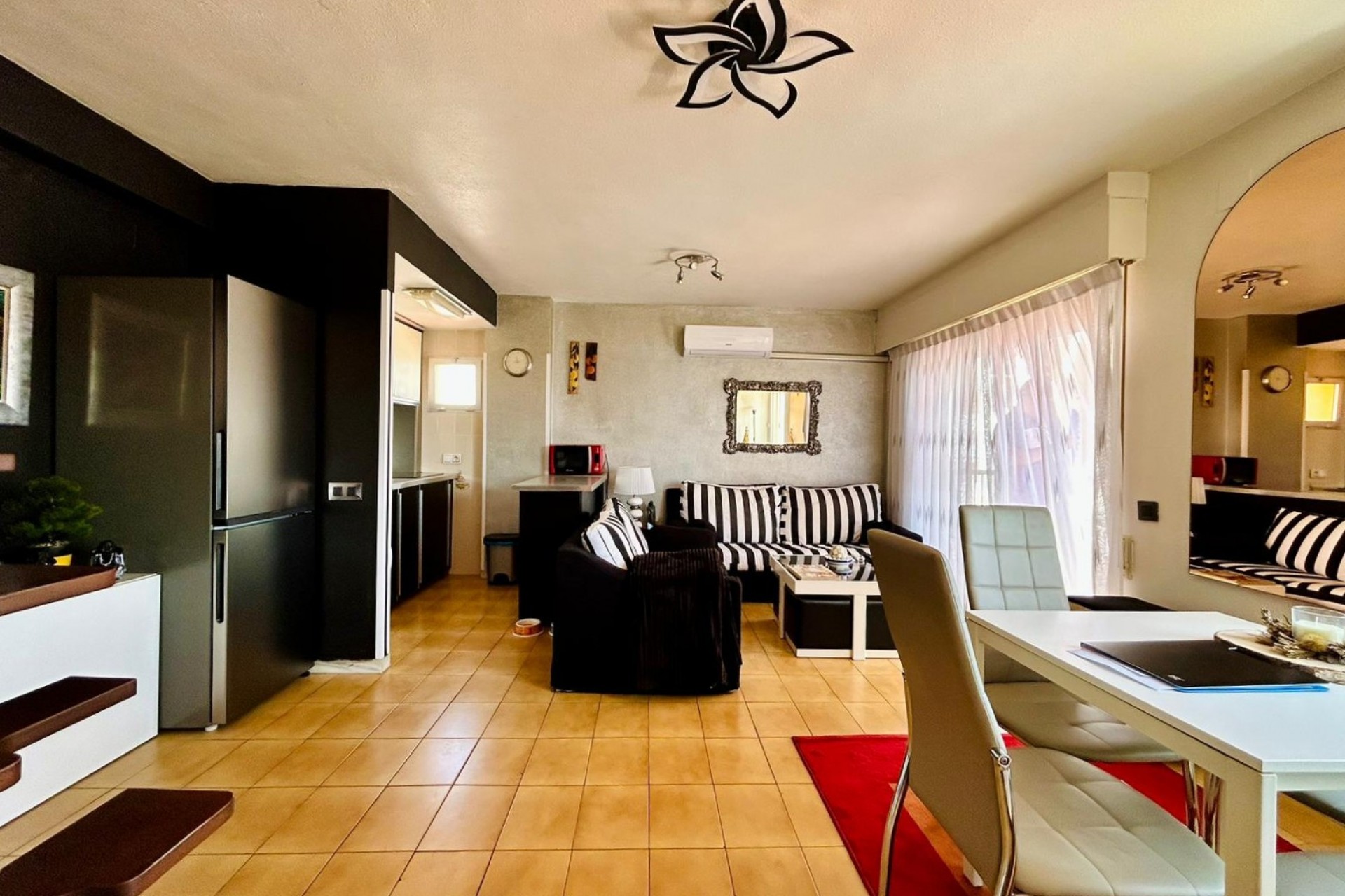 Återförsäljning - Apartment -
Torrevieja - Costa Blanca