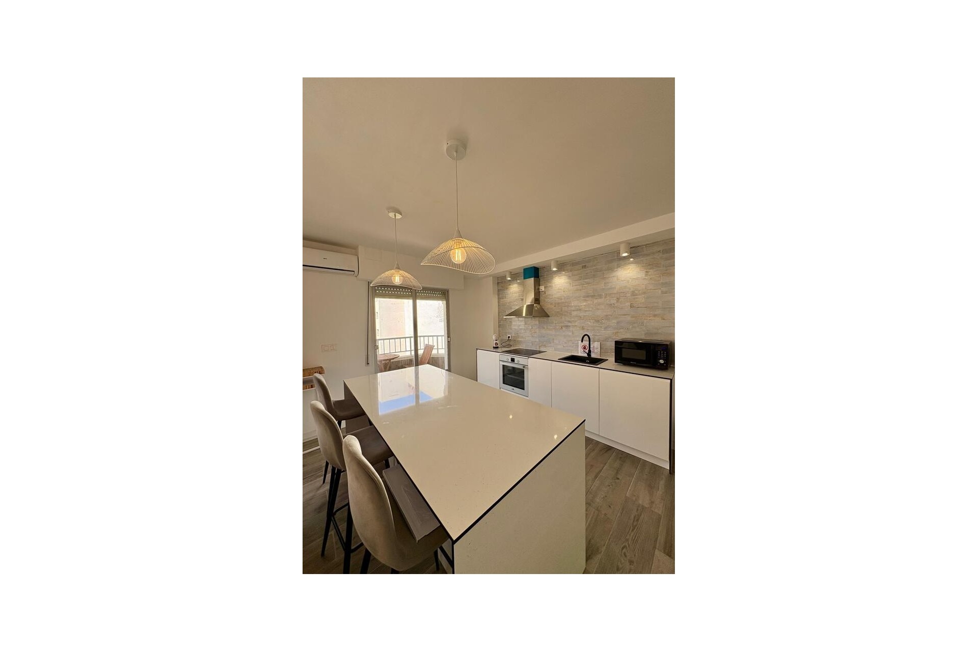 Återförsäljning - Apartment -
Torrevieja - Costa Blanca