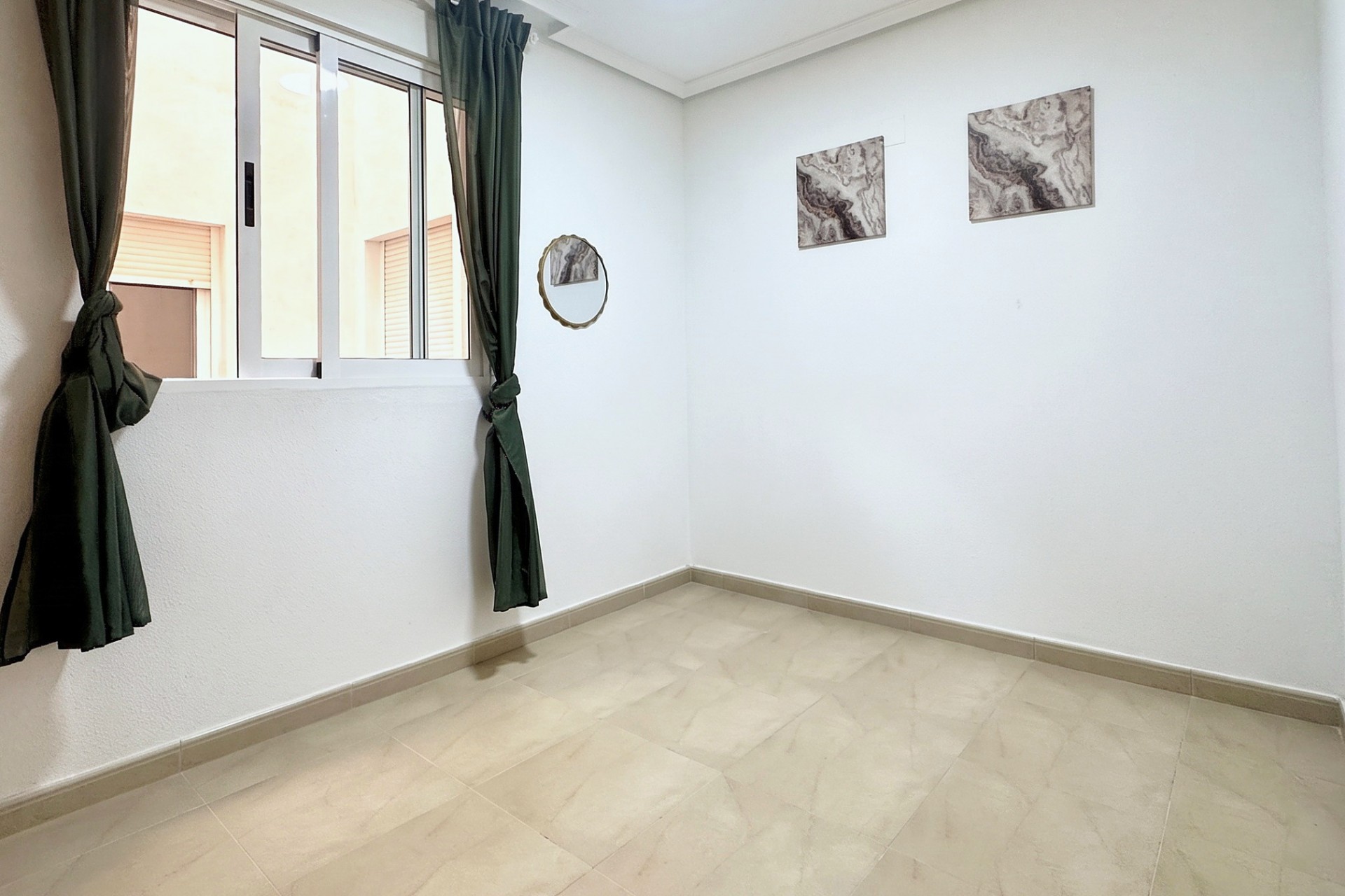 Återförsäljning - Apartment -
Torrevieja - Costa Blanca