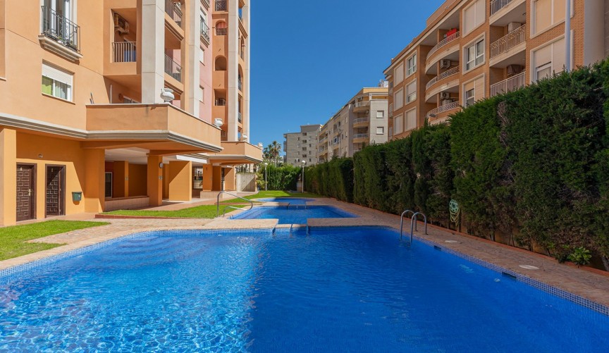 Återförsäljning - Apartment -
Torrevieja - Costa Blanca