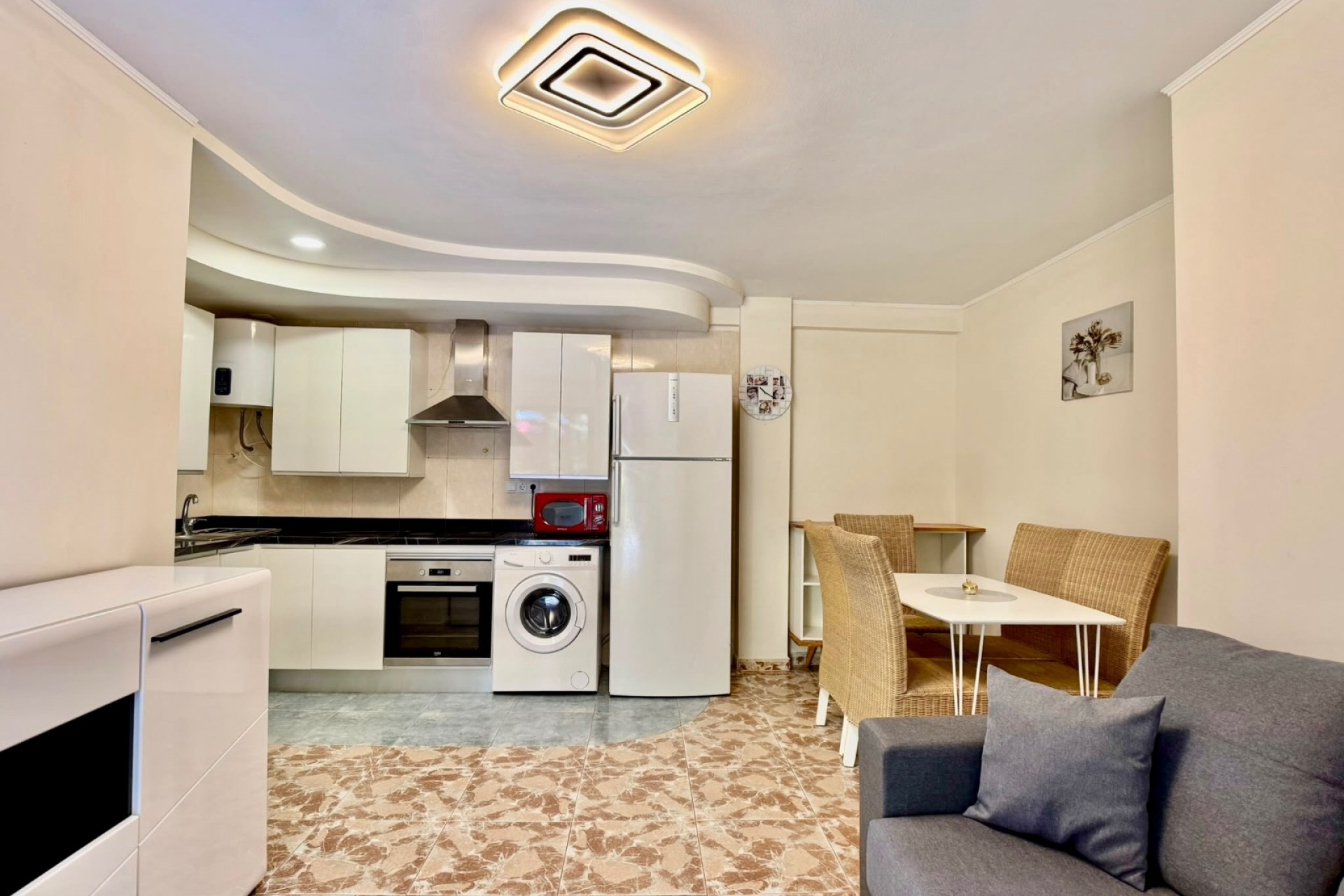 Återförsäljning - Apartment -
Torrevieja - Costa Blanca