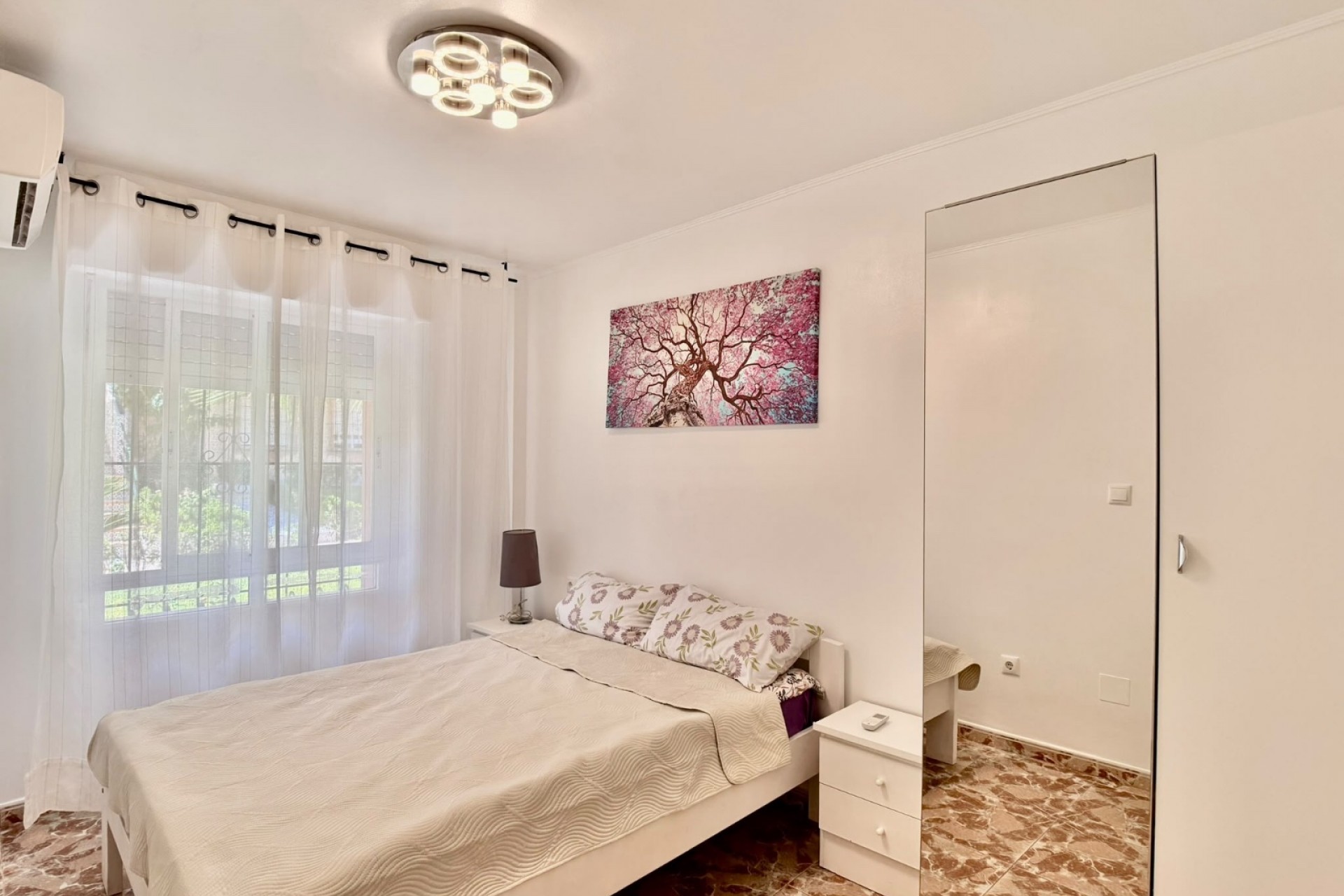 Återförsäljning - Apartment -
Torrevieja - Costa Blanca