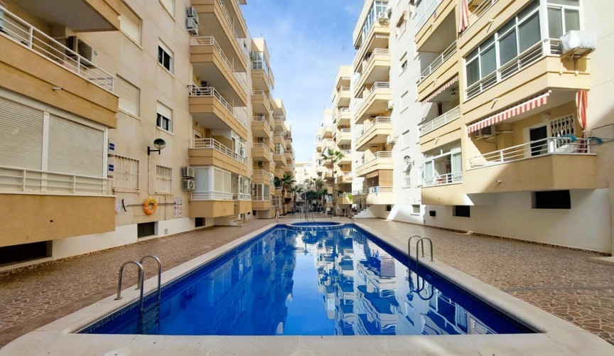 Återförsäljning - Apartment -
Torrevieja - Costa Blanca