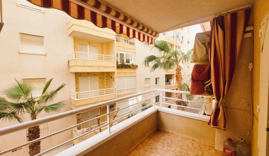 Återförsäljning - Apartment -
Torrevieja - Costa Blanca