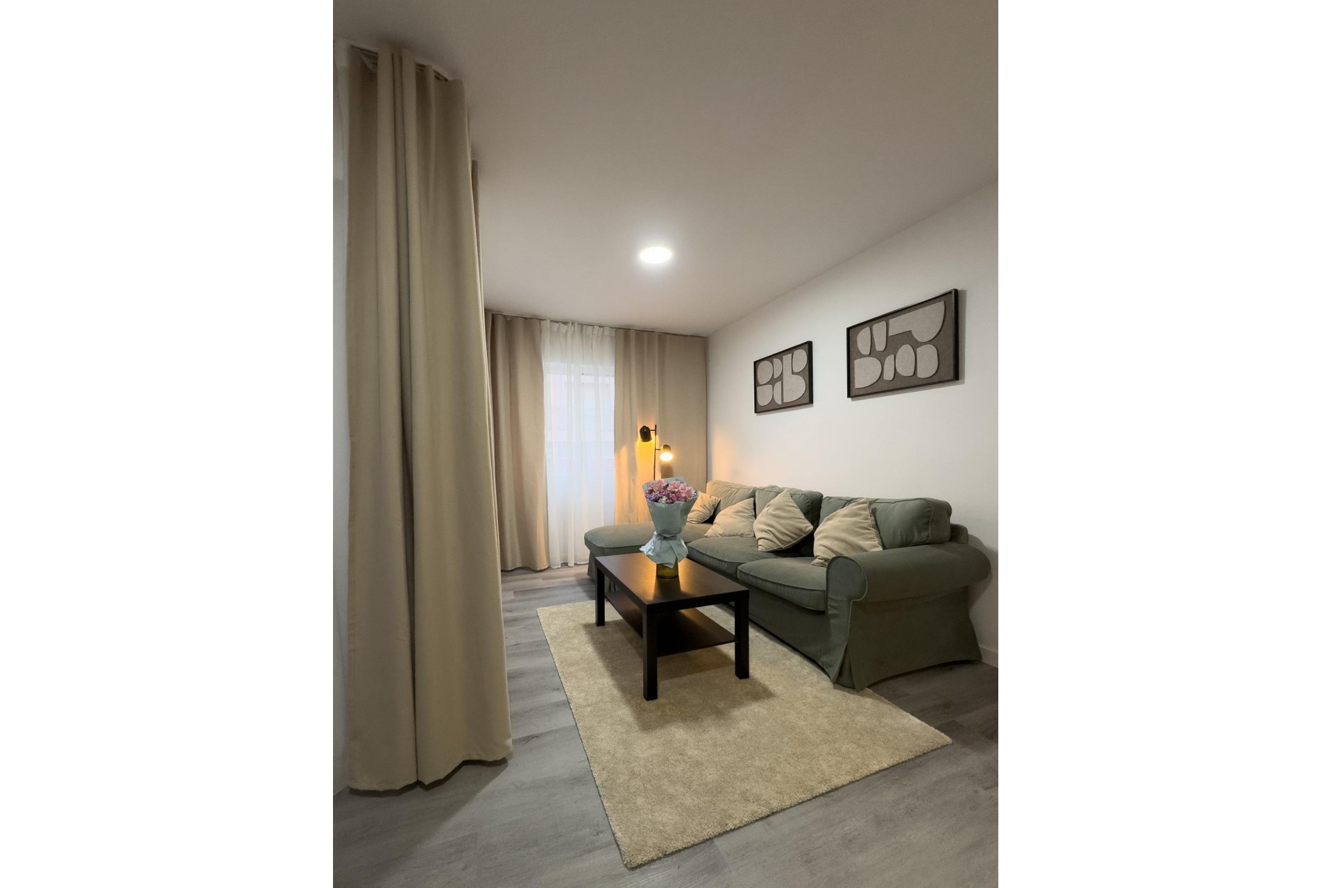 Återförsäljning - Apartment -
Torrevieja - Curva Del Palangre
