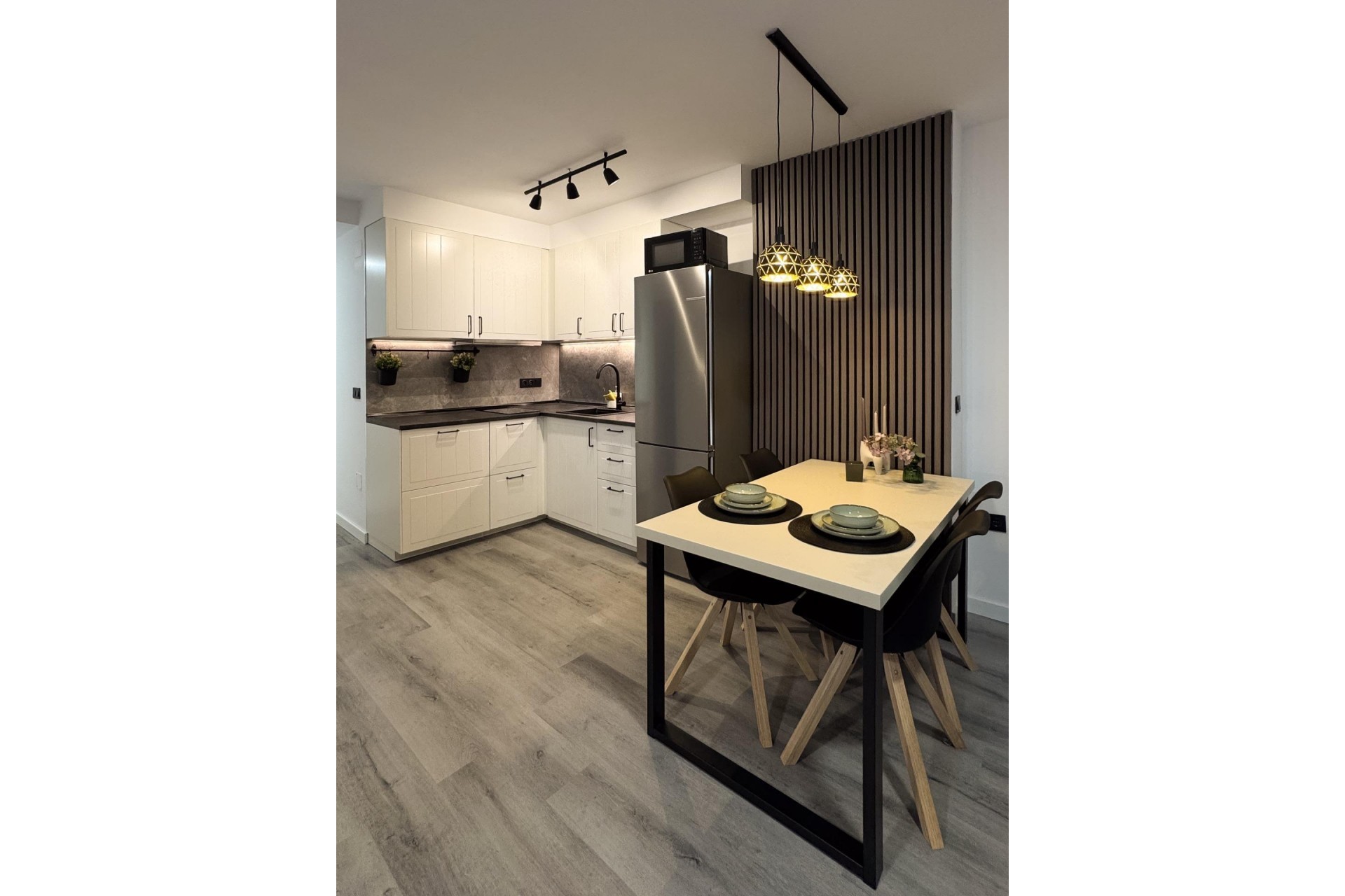 Återförsäljning - Apartment -
Torrevieja - Curva Del Palangre