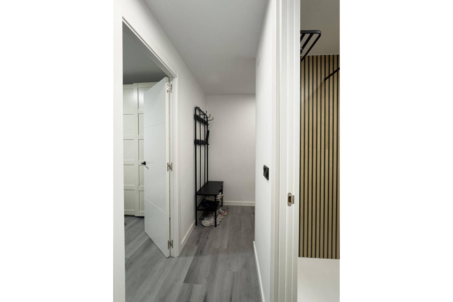 Återförsäljning - Apartment -
Torrevieja - Curva Del Palangre