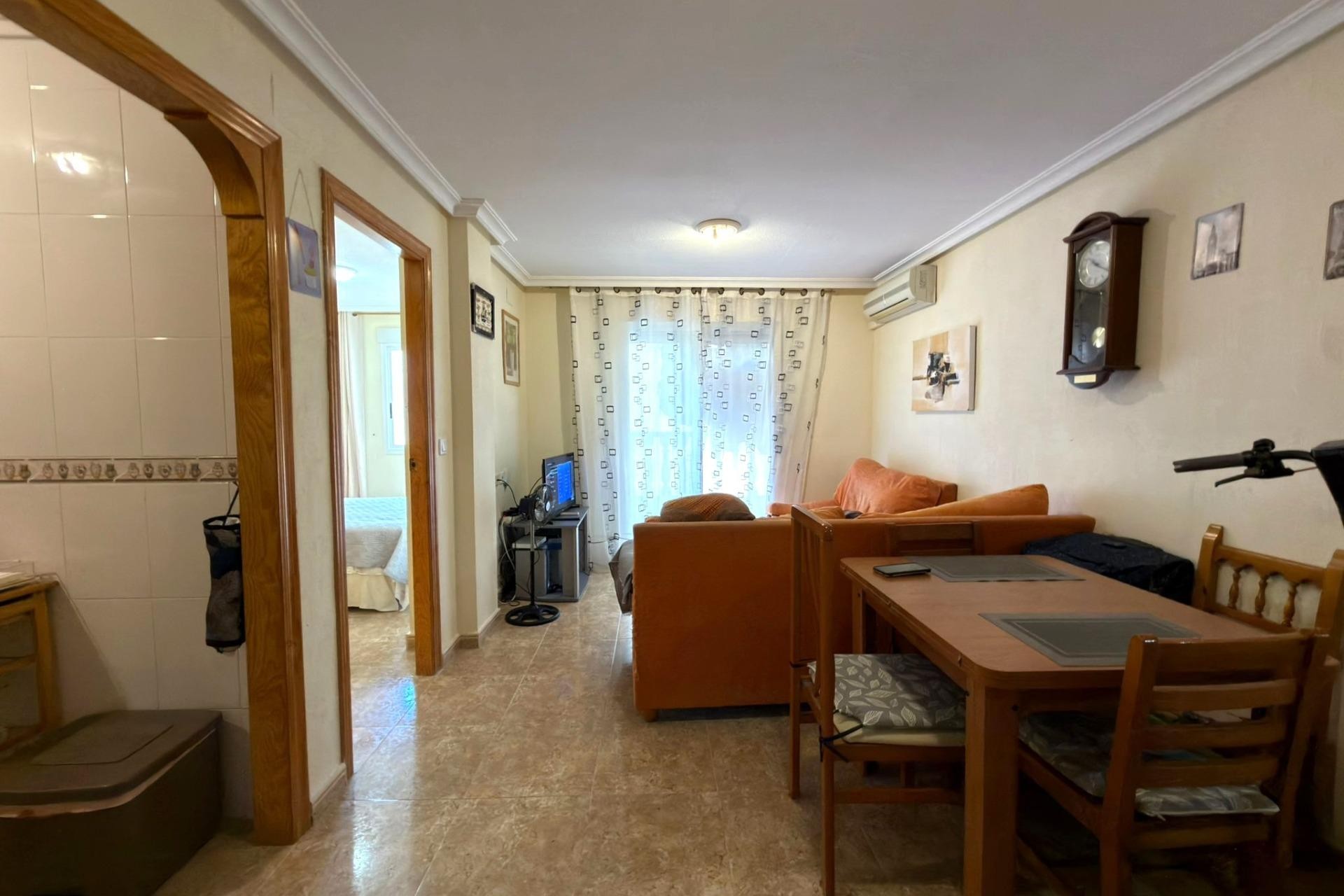 Återförsäljning - Apartment -
Torrevieja - Curva Del Palangre