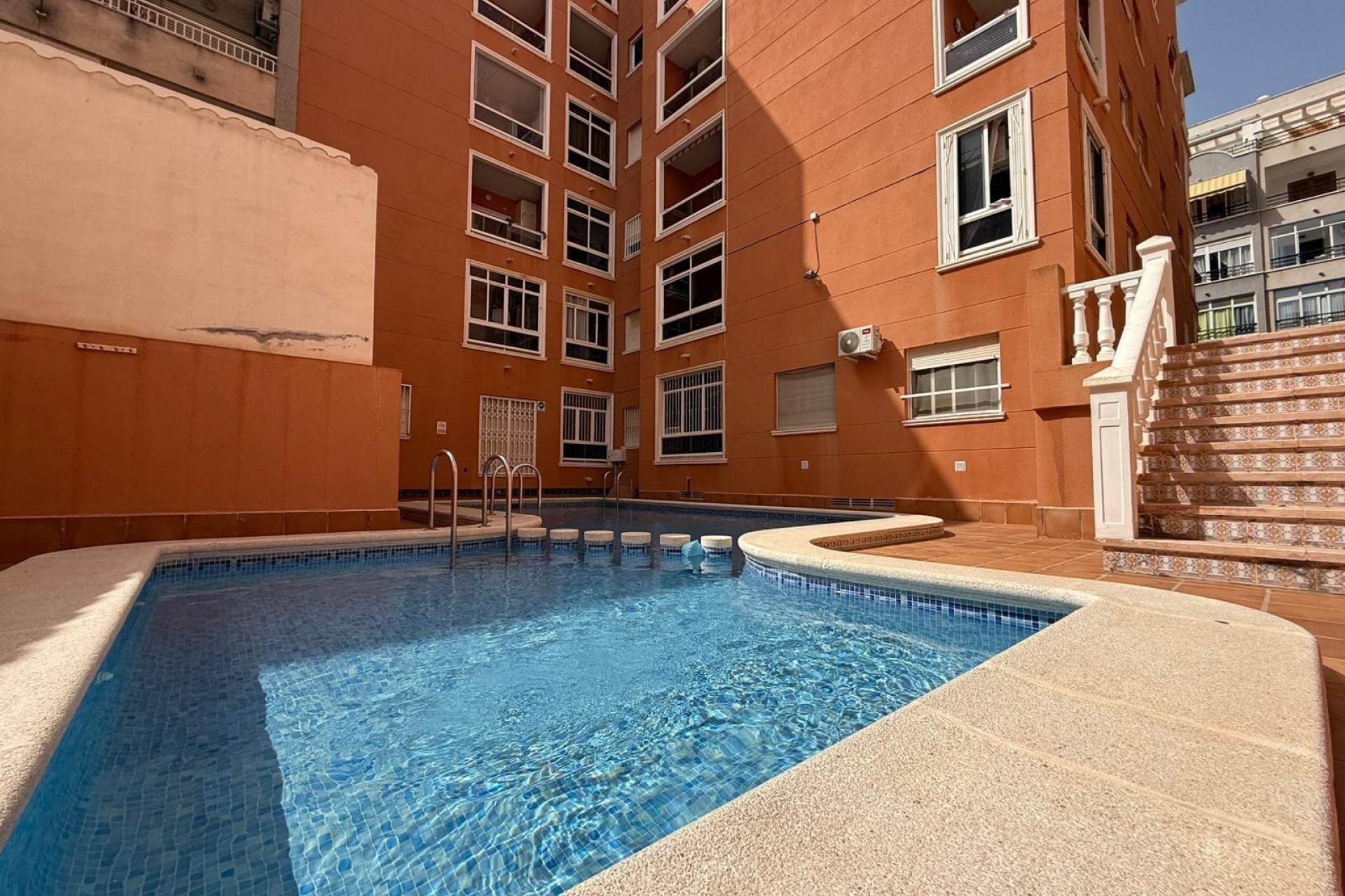 Återförsäljning - Apartment -
Torrevieja - Curva Del Palangre