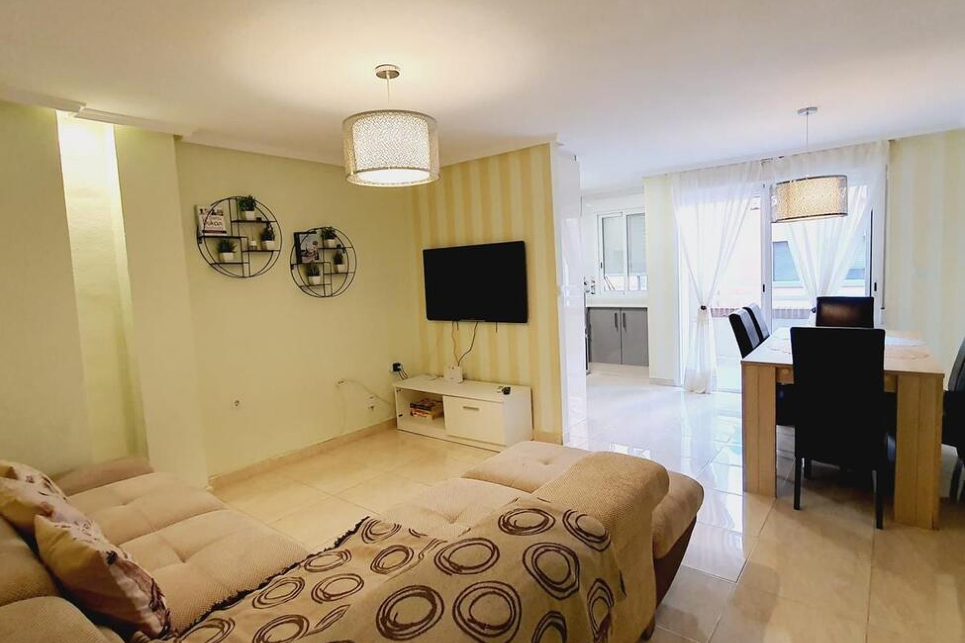 Återförsäljning - Apartment -
Torrevieja - DOWNTOWN