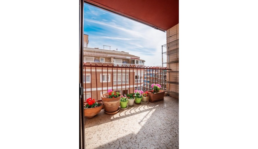 Återförsäljning - Apartment -
Torrevieja - El Acequión - Los Náufragos