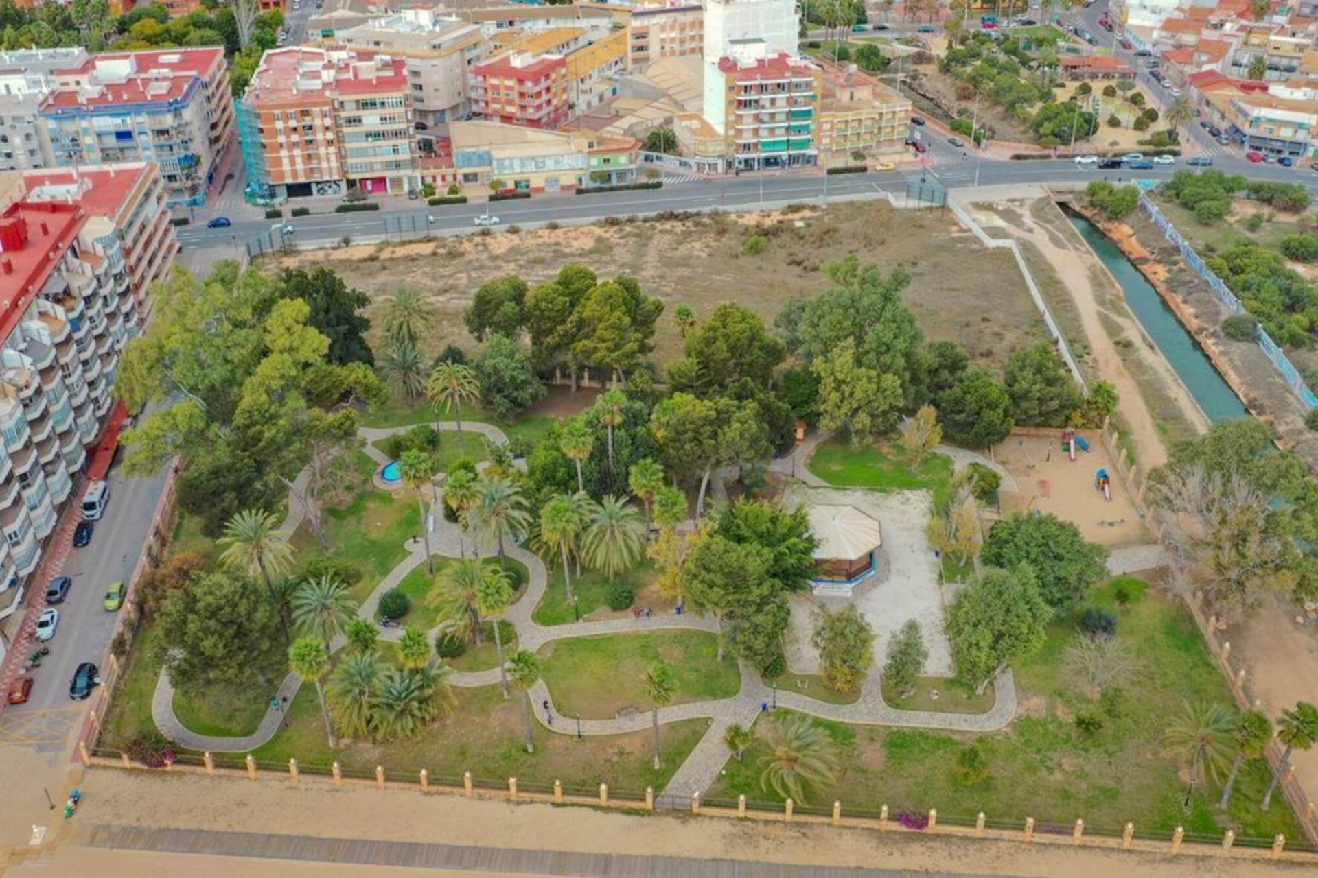 Återförsäljning - Apartment -
Torrevieja - El Acequión - Los Náufragos