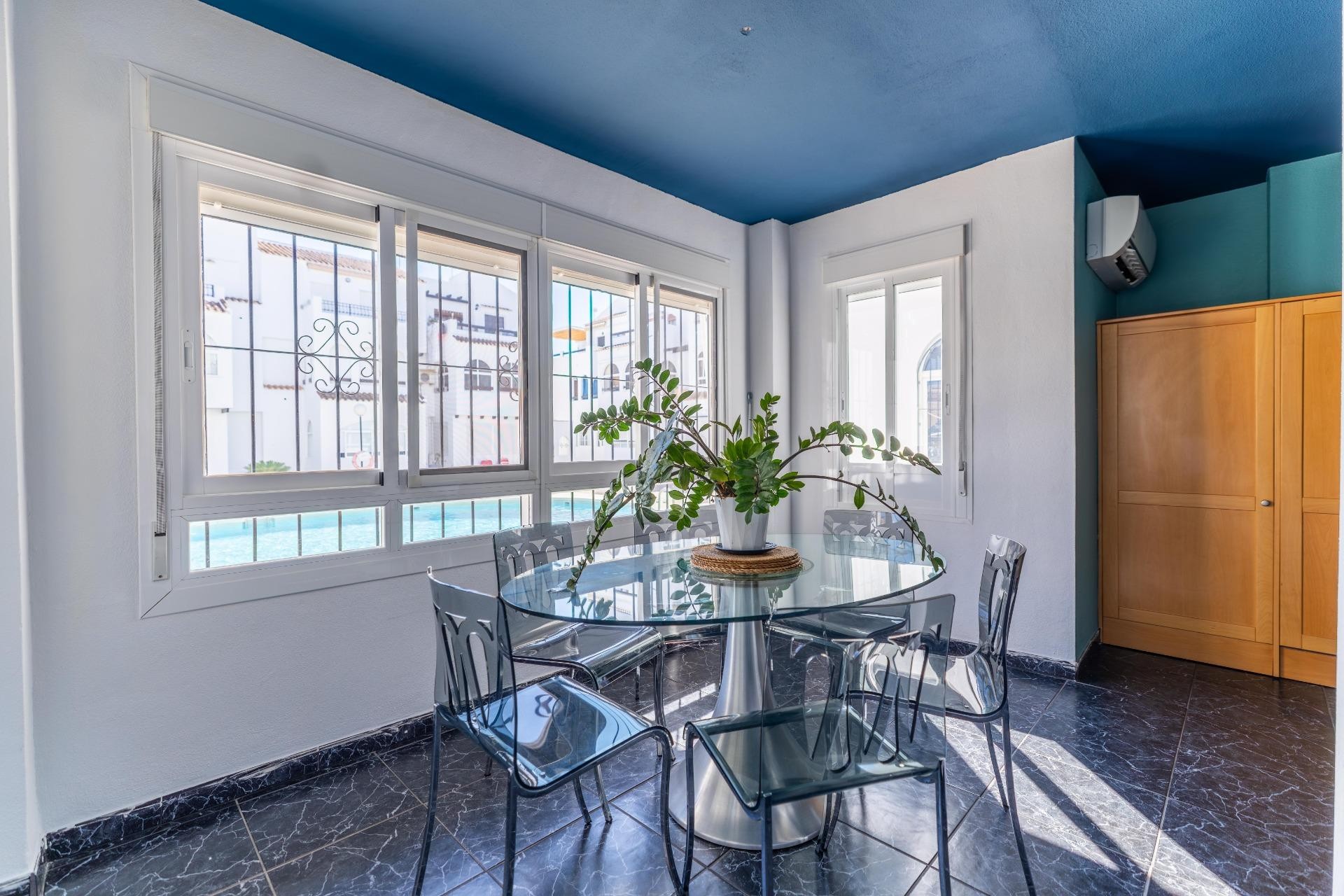 Återförsäljning - Apartment -
Torrevieja - El Acequión - Los Náufragos