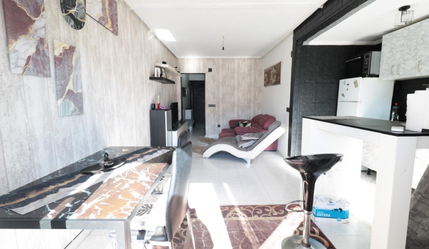 Återförsäljning - Apartment -
Torrevieja - El Molino