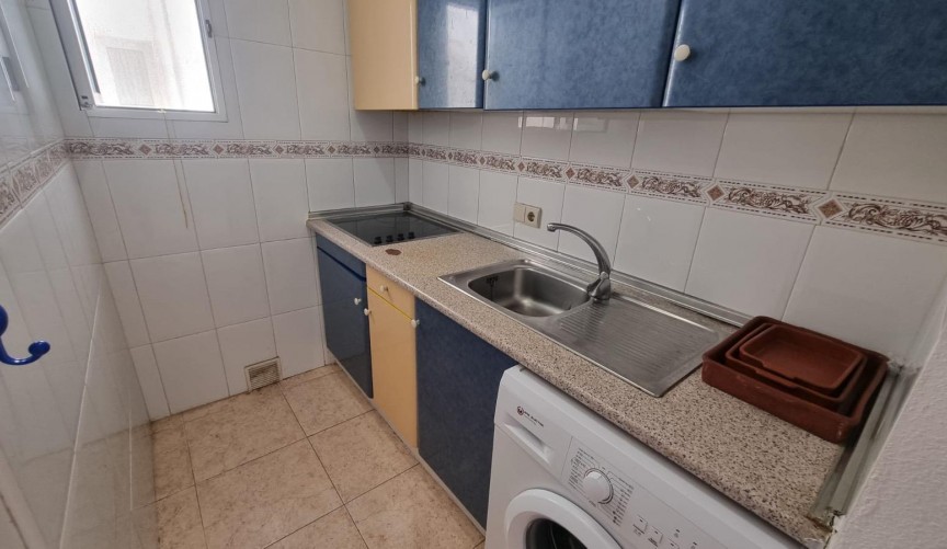 Återförsäljning - Apartment -
Torrevieja - El Molino