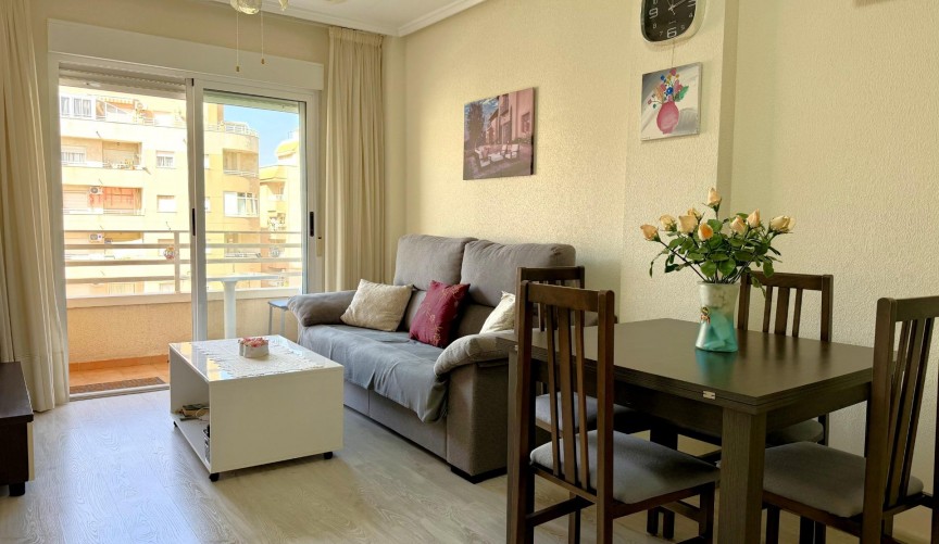 Återförsäljning - Apartment -
Torrevieja - El Molino