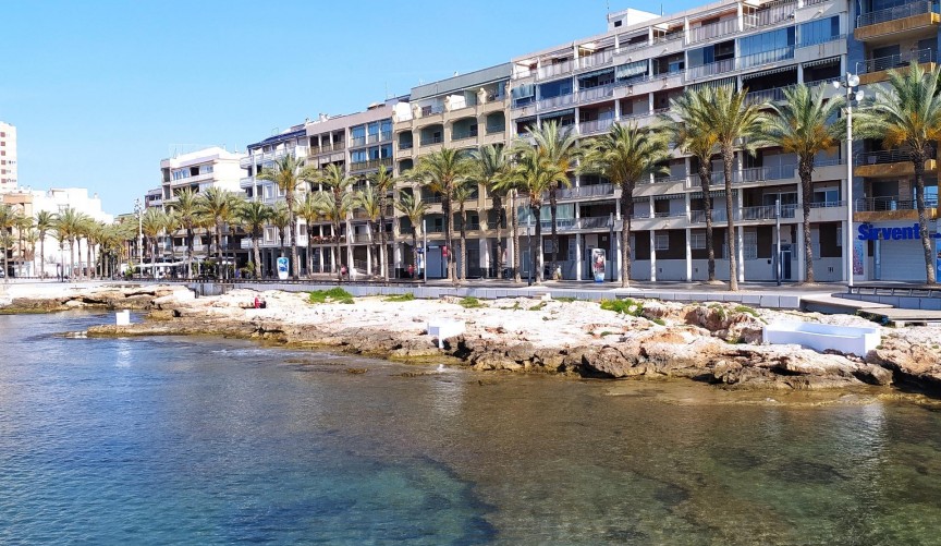 Återförsäljning - Apartment -
Torrevieja - Estacion De Autobuses