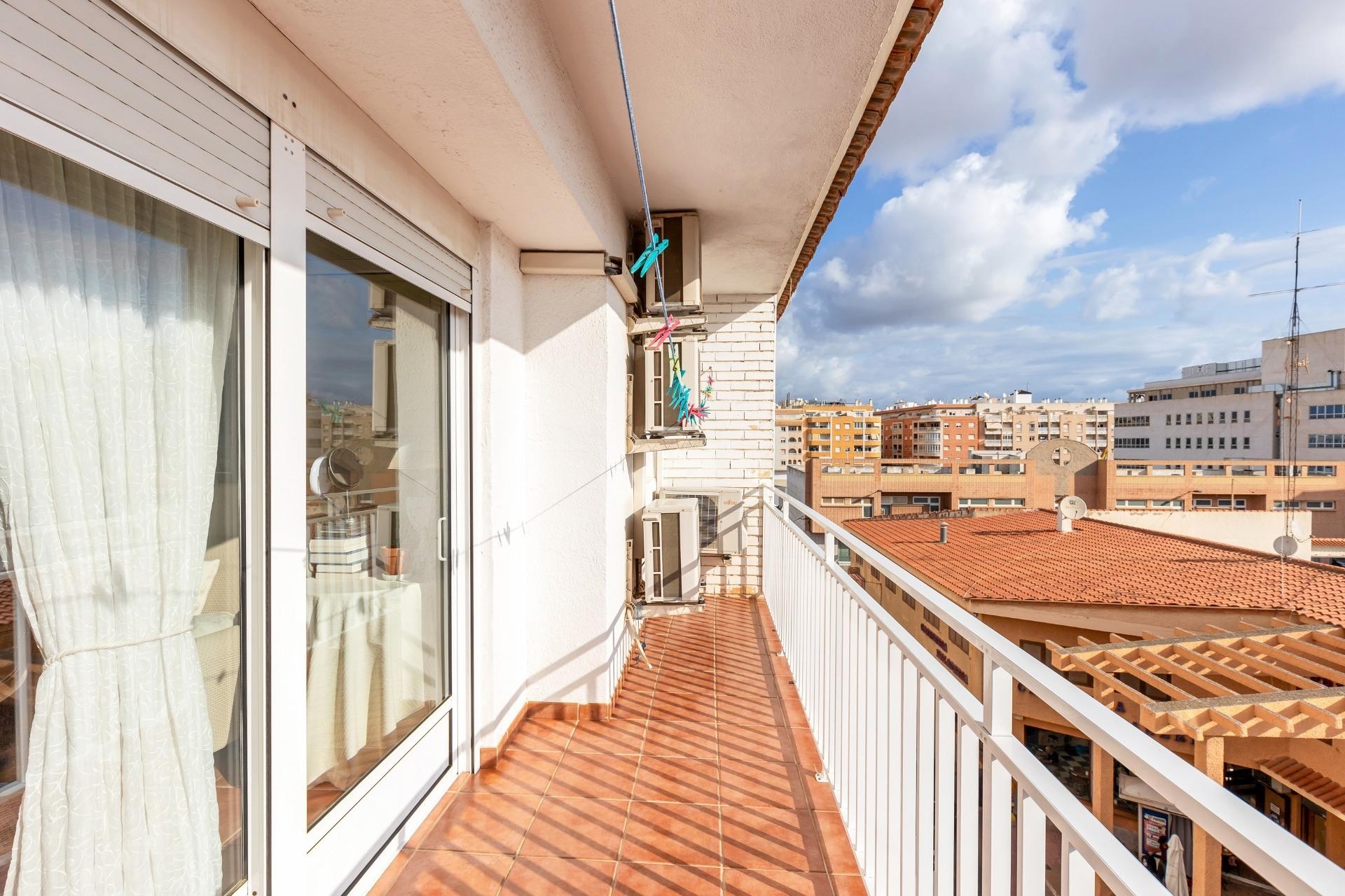 Återförsäljning - Apartment -
Torrevieja - Estacion De Autobuses