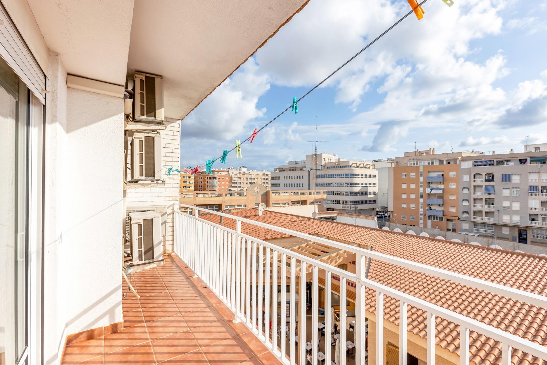 Återförsäljning - Apartment -
Torrevieja - Estacion De Autobuses