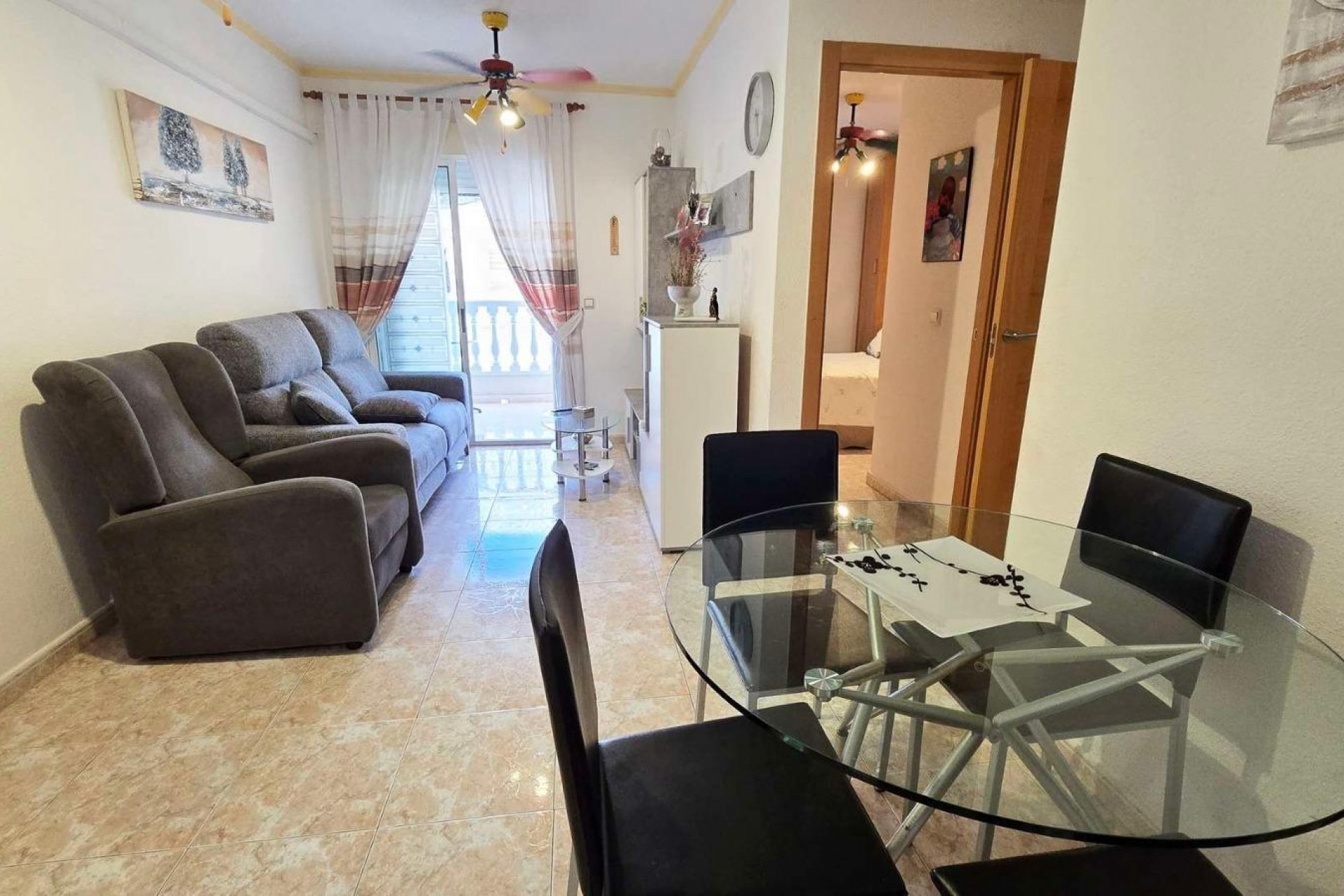 Återförsäljning - Apartment -
Torrevieja - Estacion De Autobuses