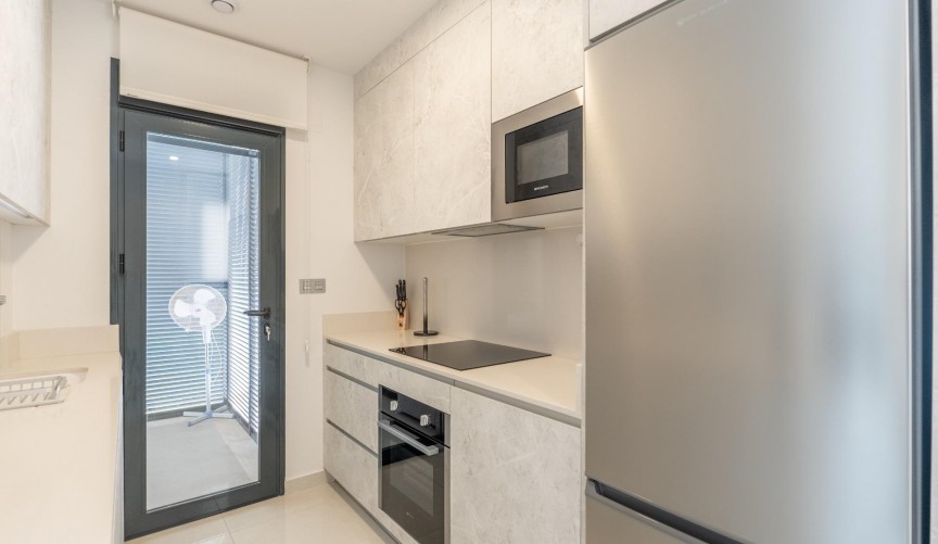 Återförsäljning - Apartment -
Torrevieja - Estacion De Autobuses