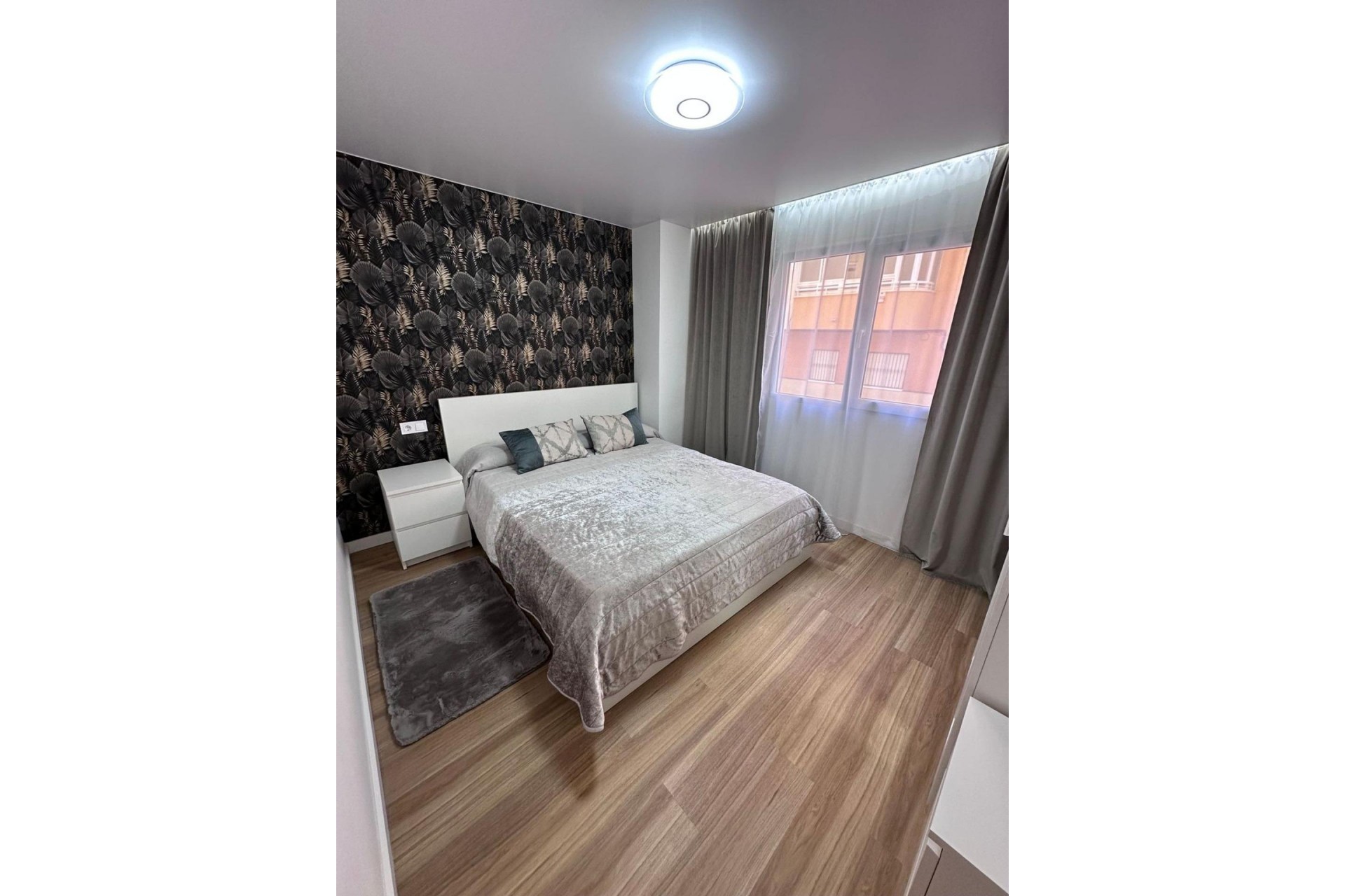 Återförsäljning - Apartment -
Torrevieja - Estacion De Autobuses