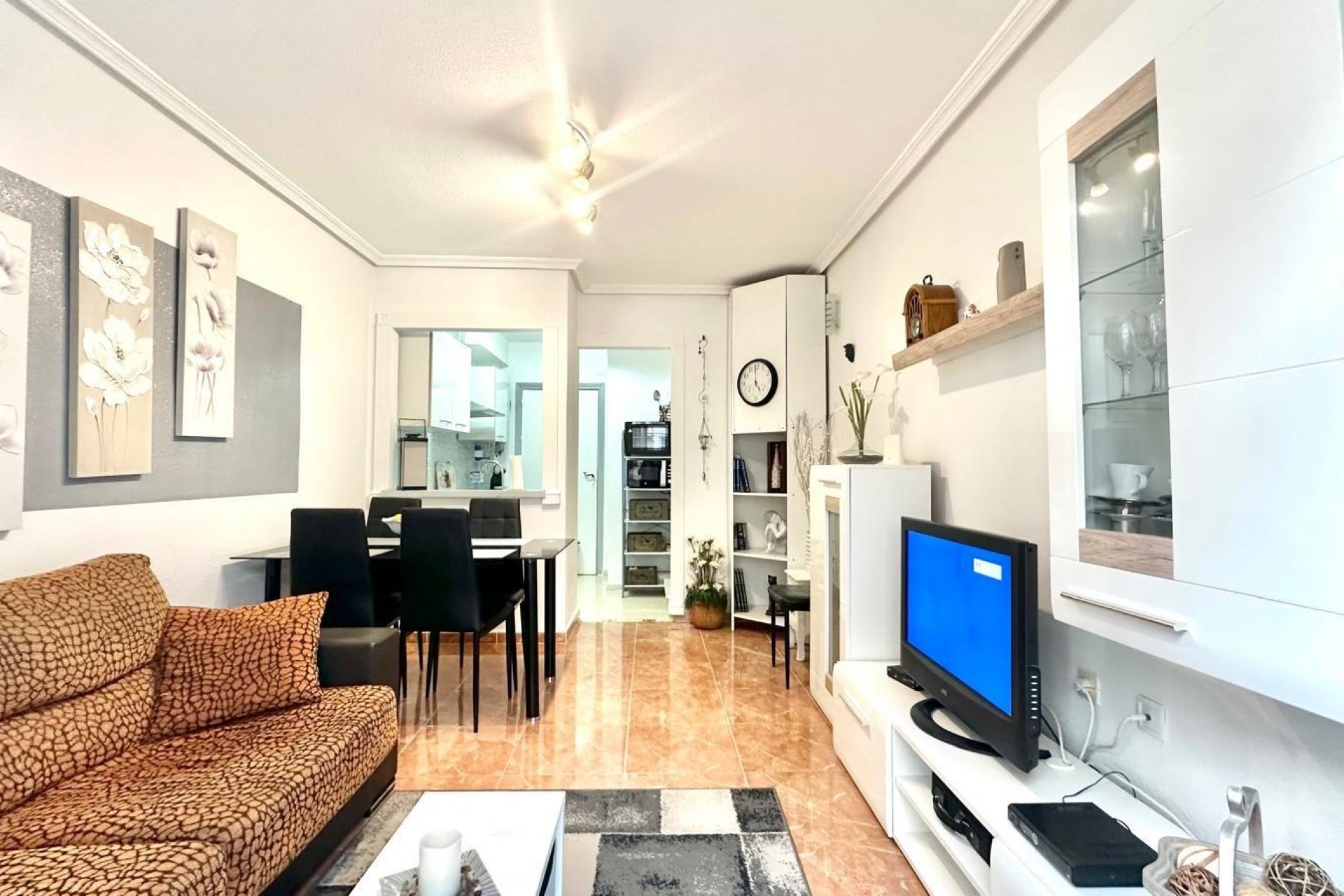 Återförsäljning - Apartment -
Torrevieja - Estacion De Autobuses