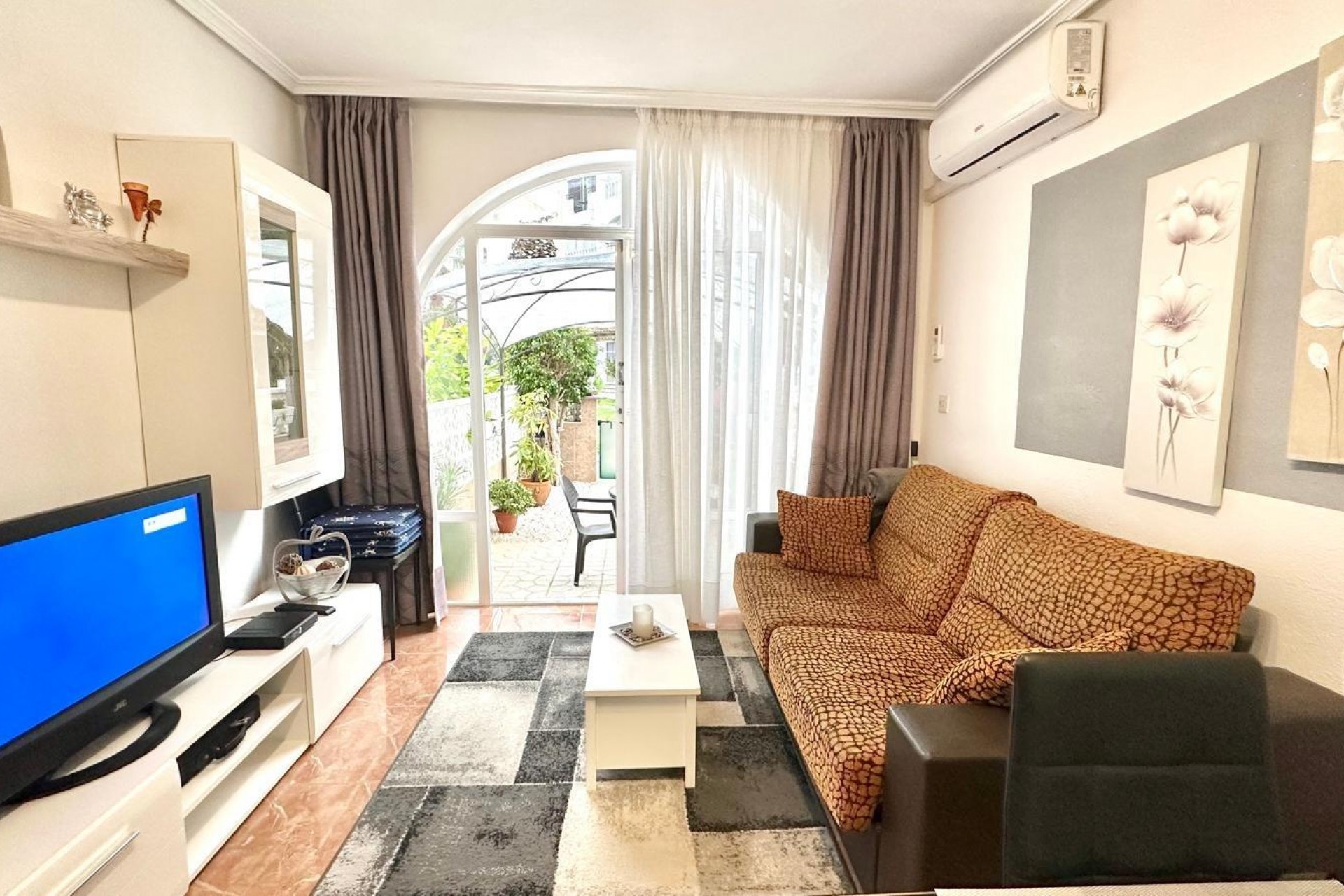 Återförsäljning - Apartment -
Torrevieja - Estacion De Autobuses