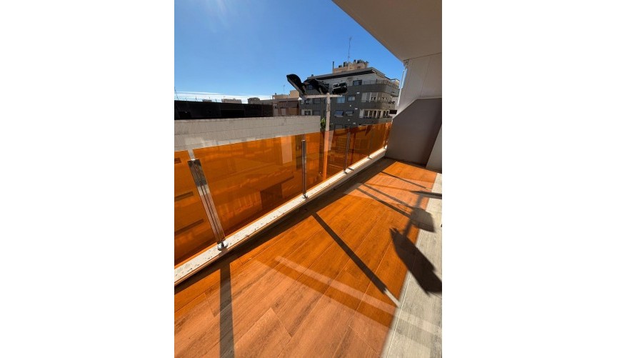 Återförsäljning - Apartment -
Torrevieja - Estacion De Autobuses