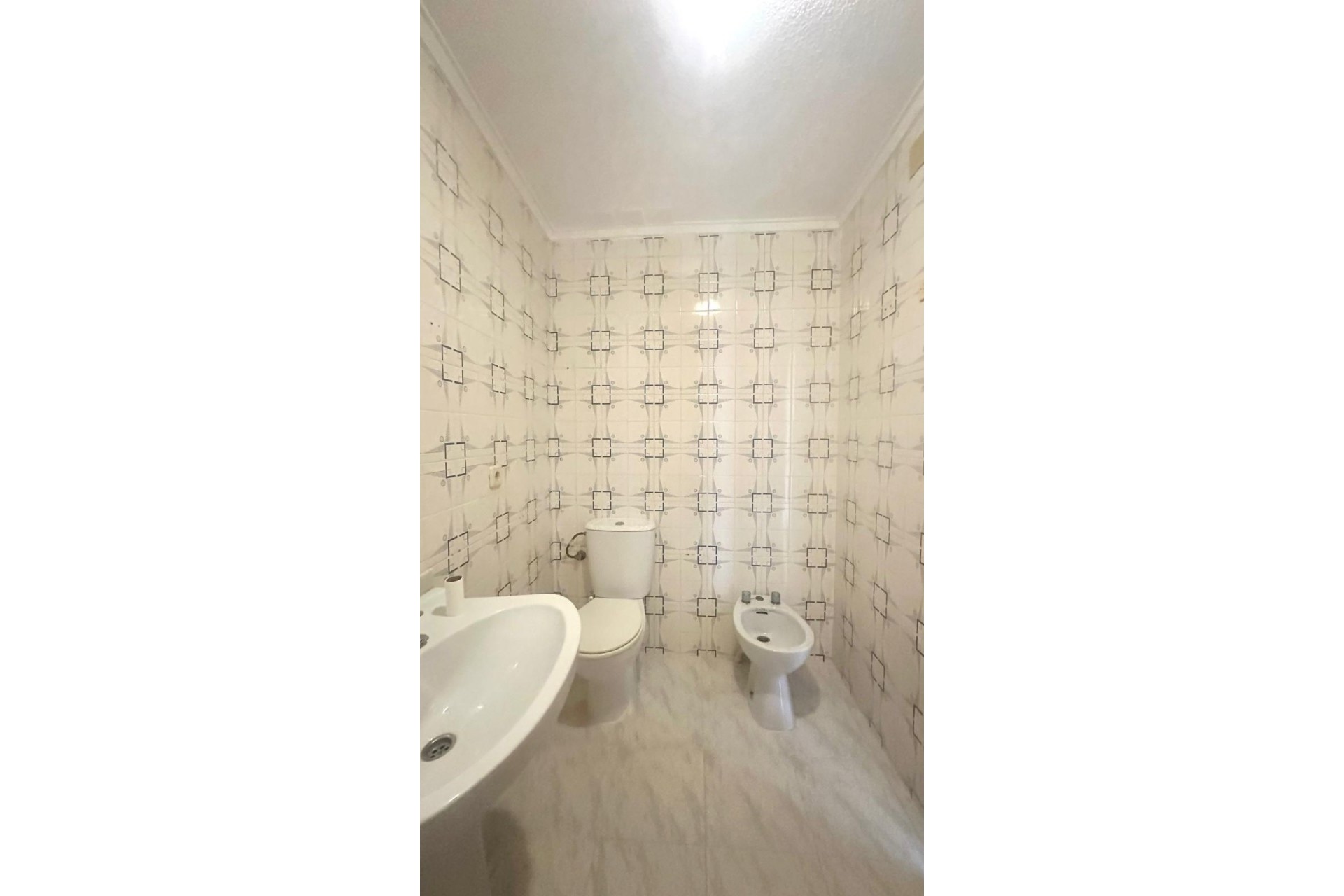 Återförsäljning - Apartment -
Torrevieja - Estacion De Autobuses