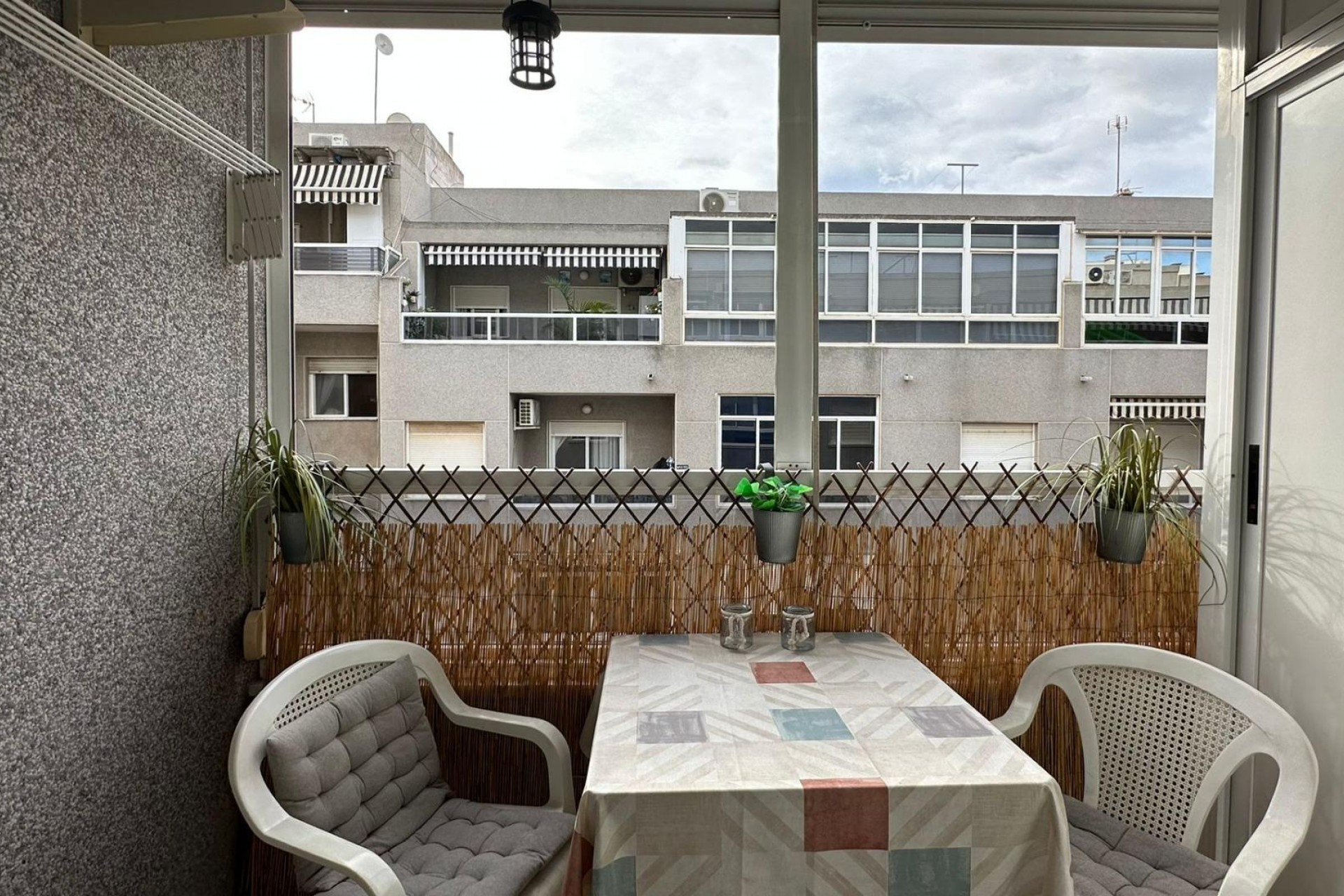 Återförsäljning - Apartment -
Torrevieja - Estacion De Autobuses