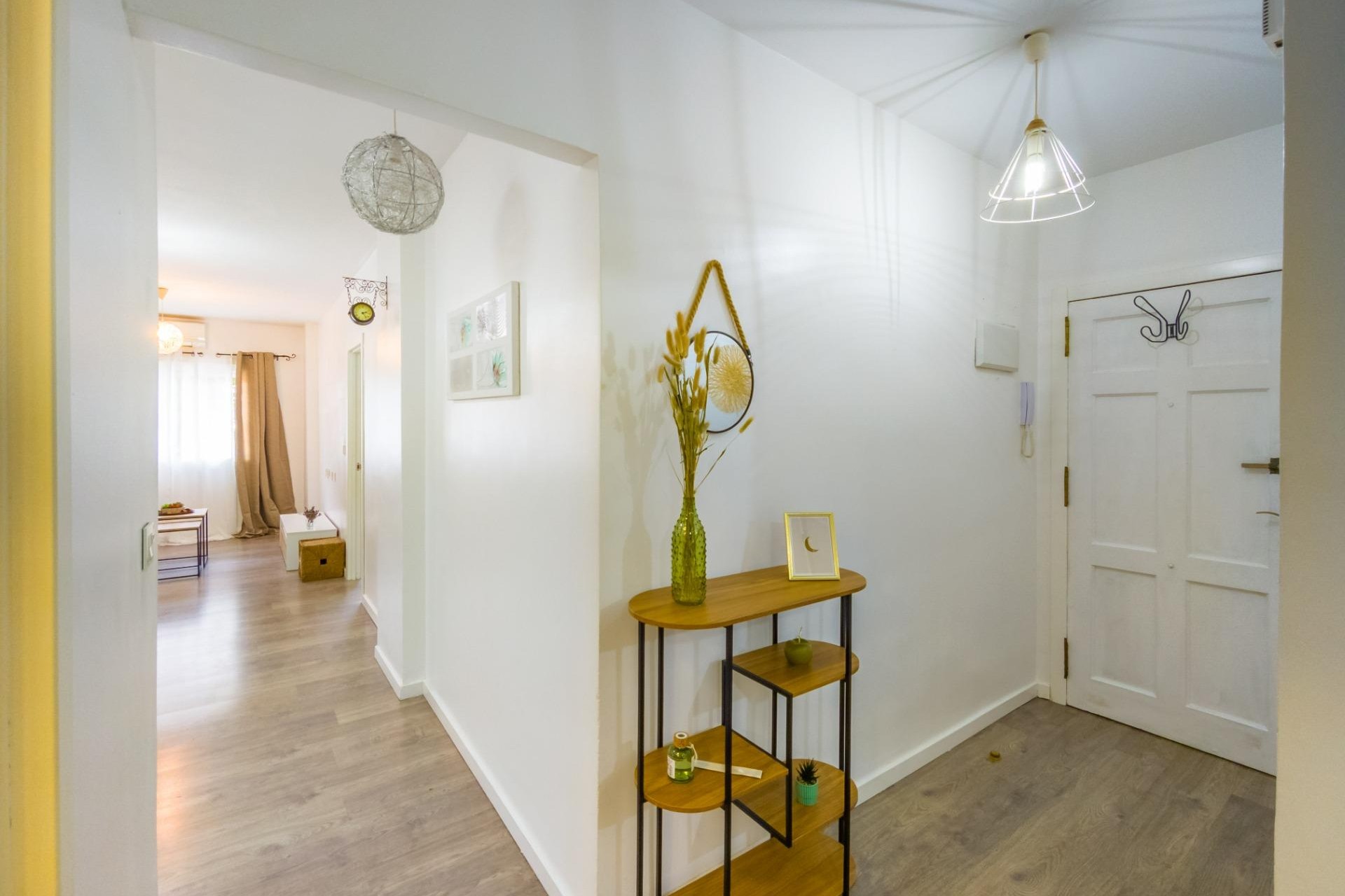 Återförsäljning - Apartment -
Torrevieja - Estacion De Autobuses