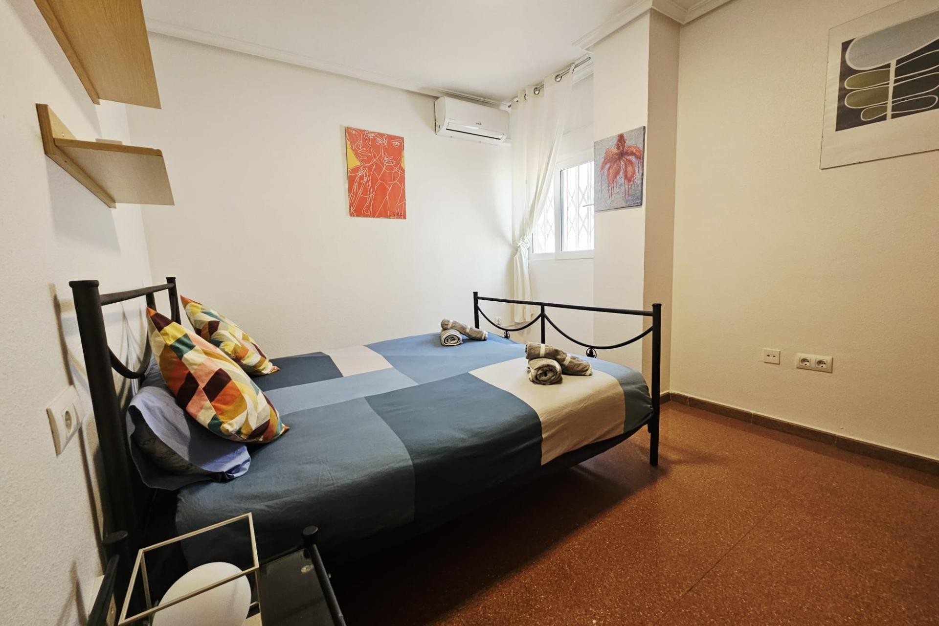 Återförsäljning - Apartment -
Torrevieja - Estacion De Autobuses