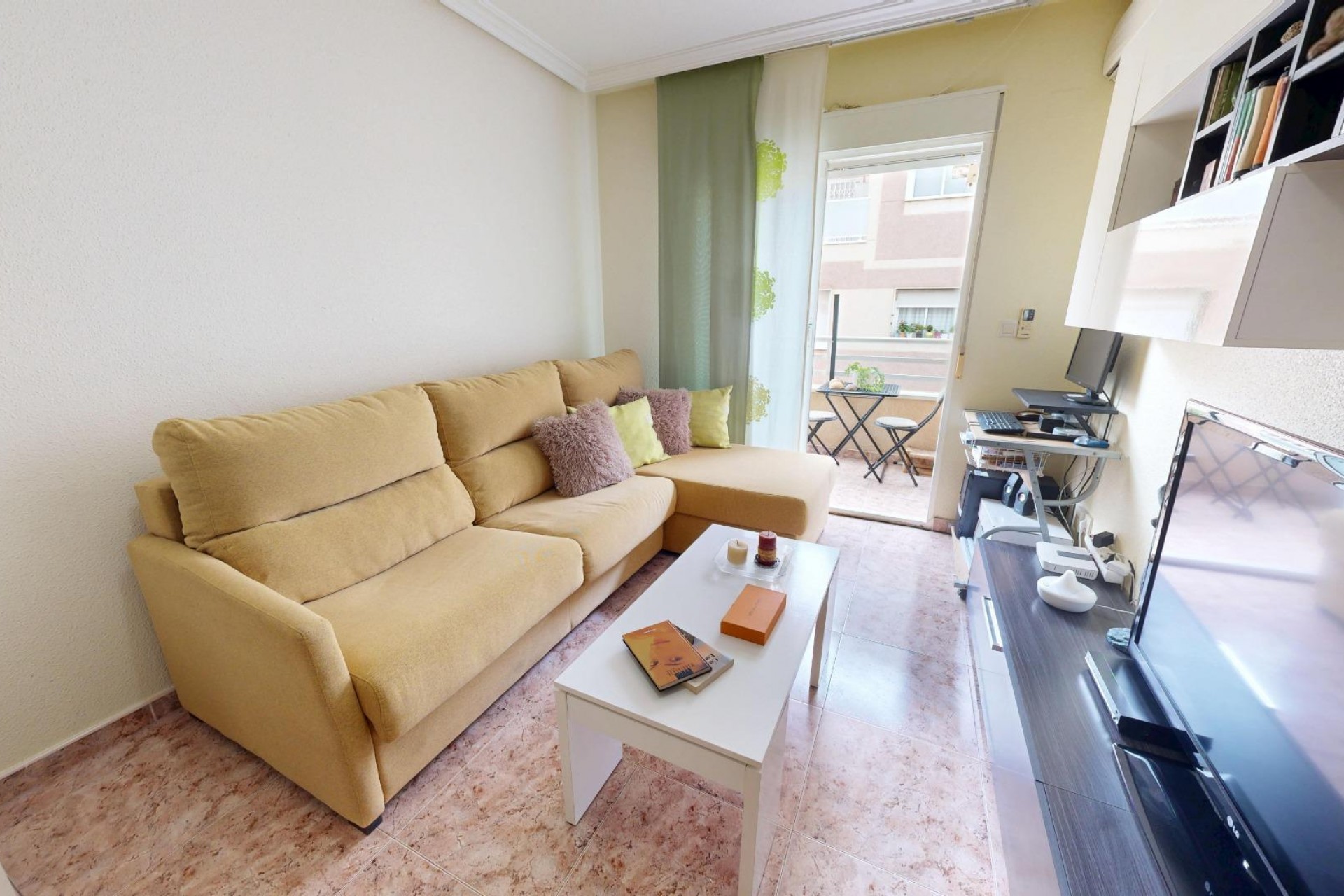 Återförsäljning - Apartment -
Torrevieja - Estacion De Autobuses